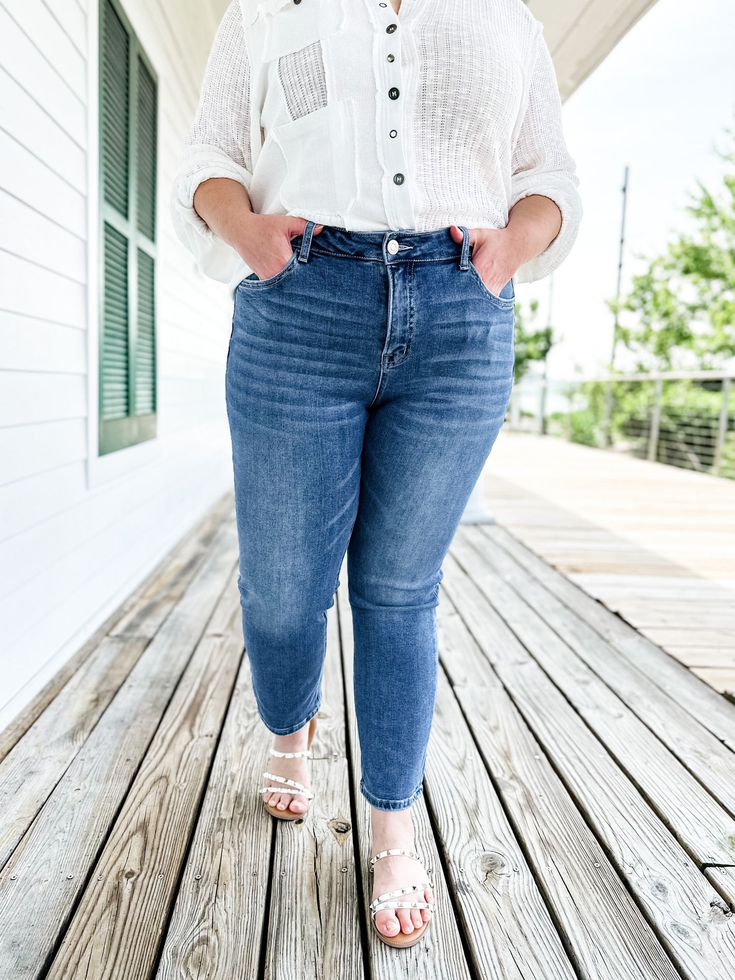 Vervet Mid Rise Slim Ankle Non Distressed Straight Leg Jeans