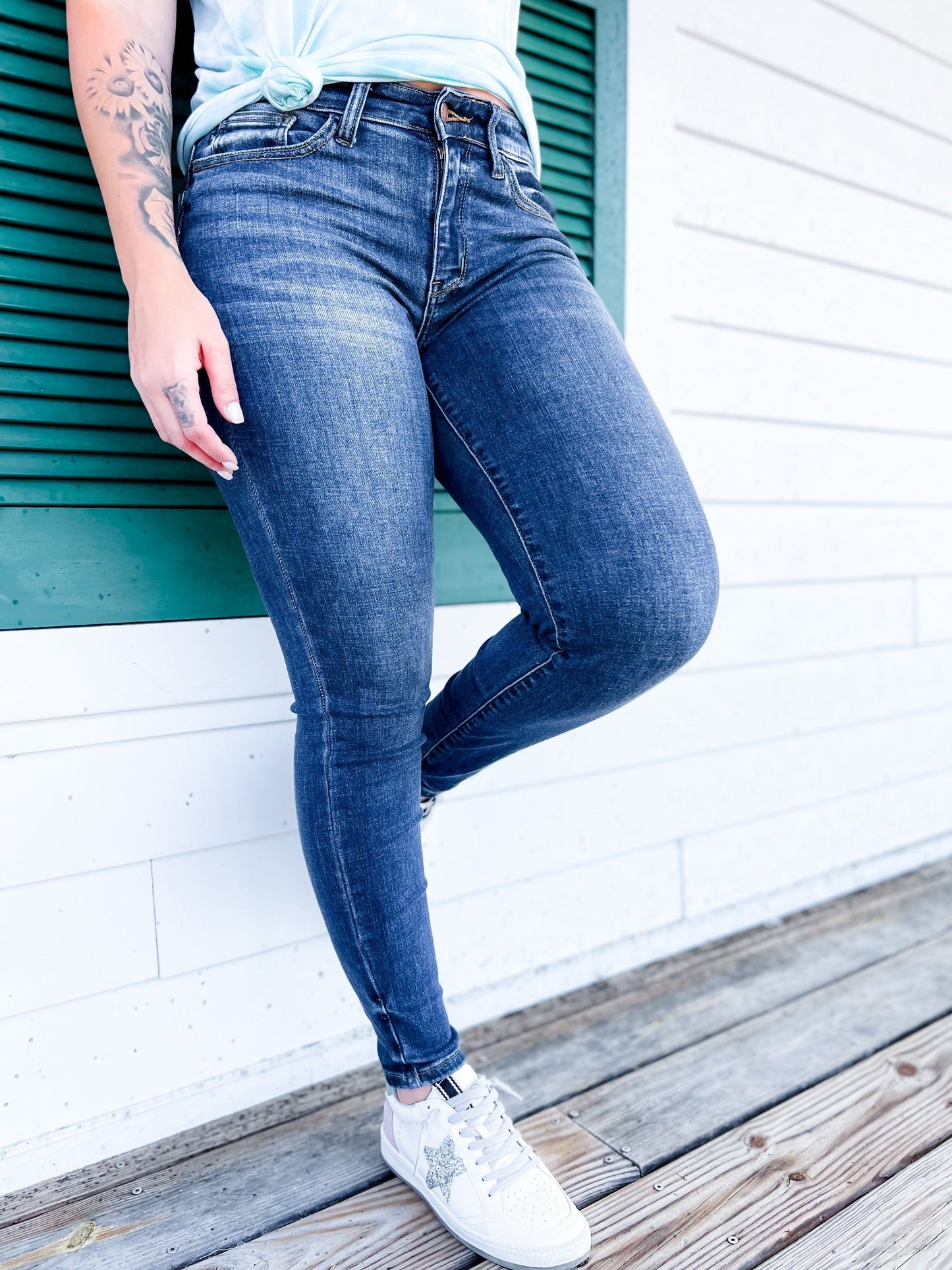 Judy Blue 8 Days A Week Medium Wash Mid Rise Skinny jeans with Handsanding