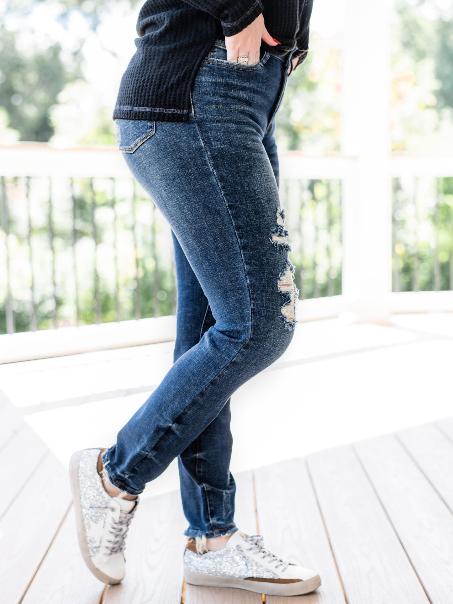 Judy Blue Dark Wash Distressed Relaxed Fit Jeans