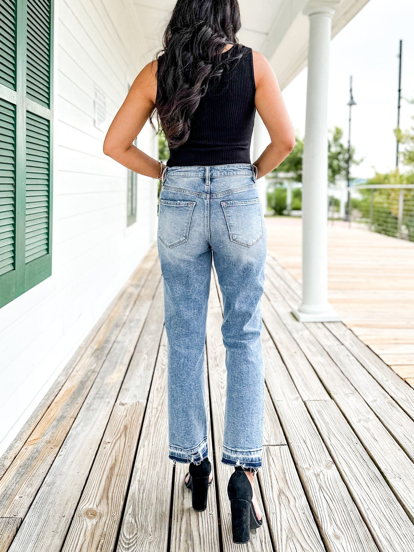 Plus/Reg Vervet High Rise Distressed Cropped Straight Leg Jeans
