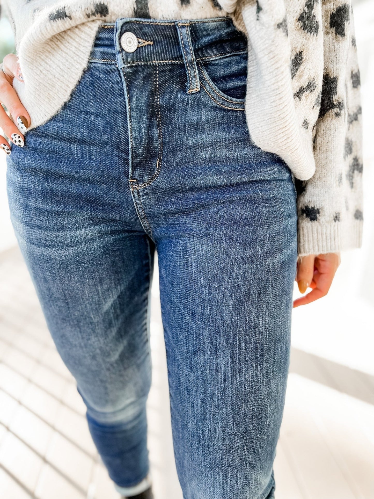 Judy Blue High Rise Tummy Control Skinny - Freckled Poppy