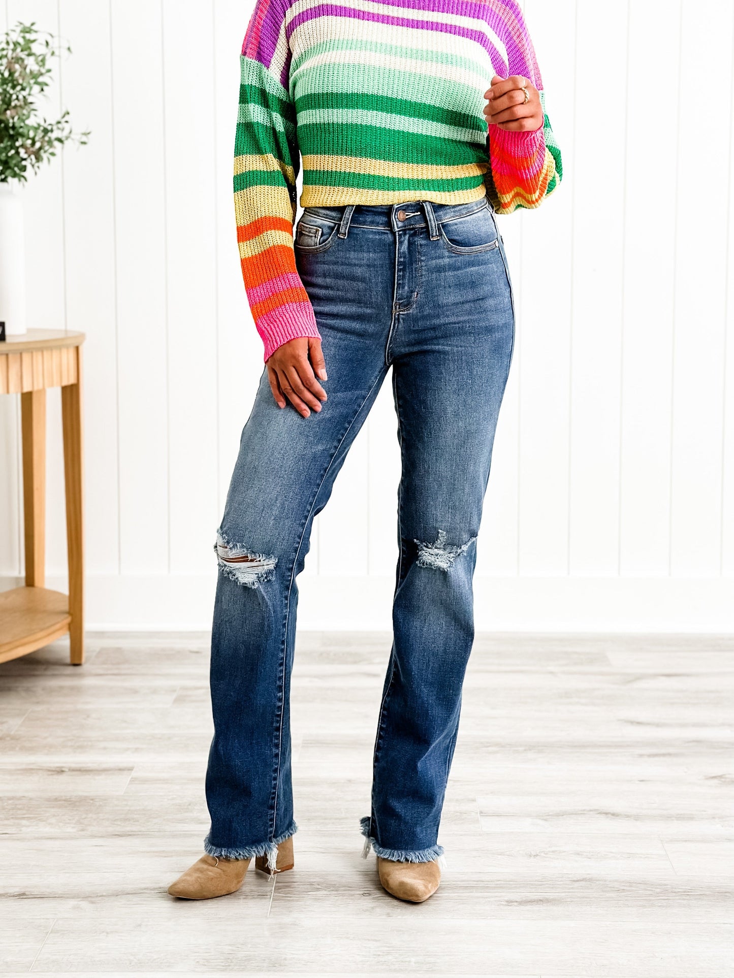 Judy Blue High Rise Medium Wash Destroyed Knee & Frayed Hem Straight Leg Jeans