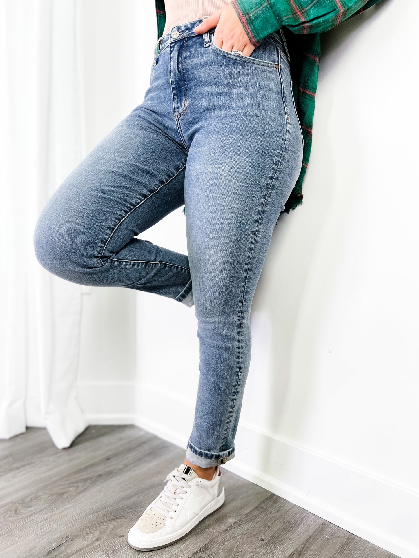 Judy Blue Hi Waist Board Meeting Vintage Wash Boyfriend