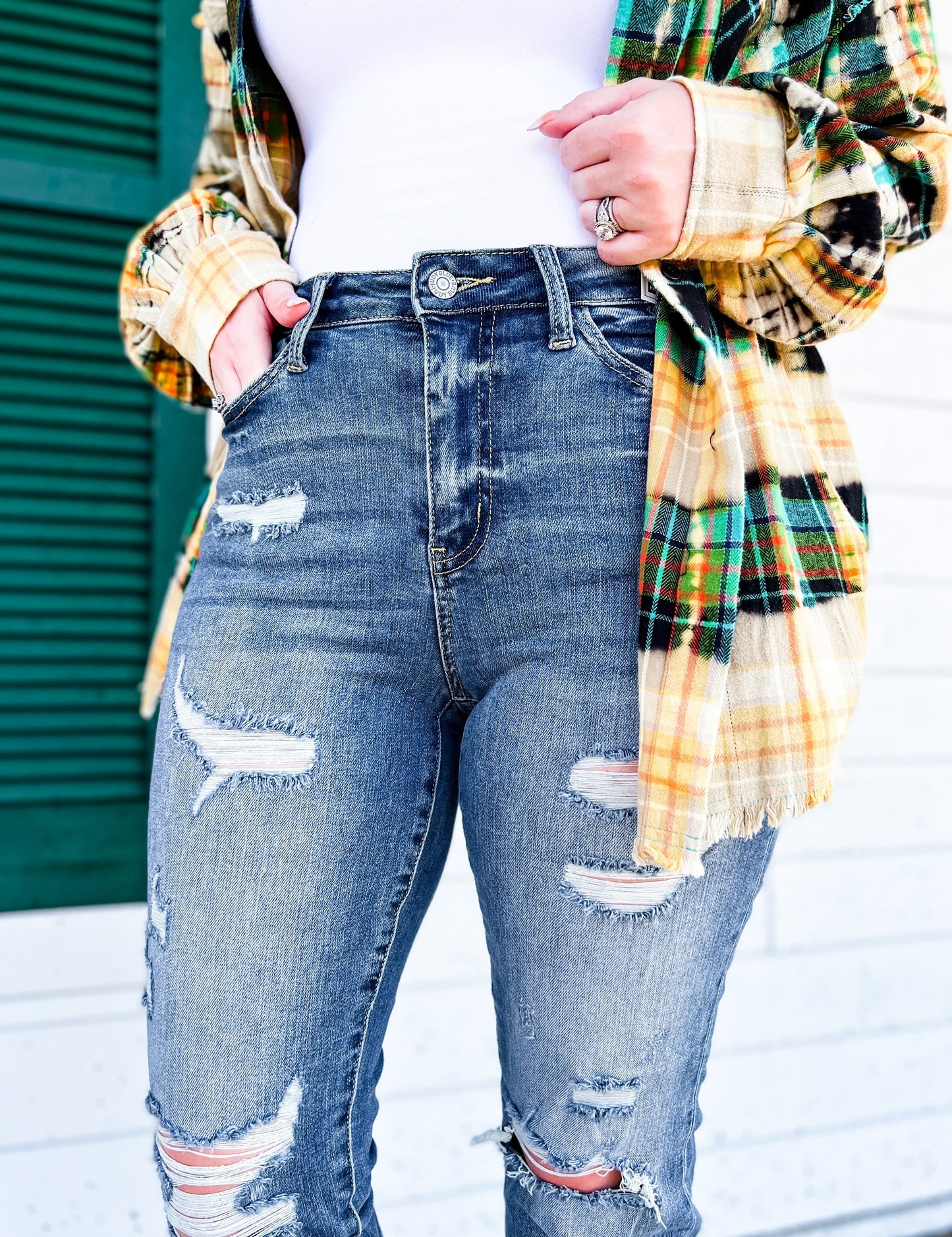 Judy Blue Boy Toy Light Wash High Rise Cuffed Boyfriend Distressed Jeans