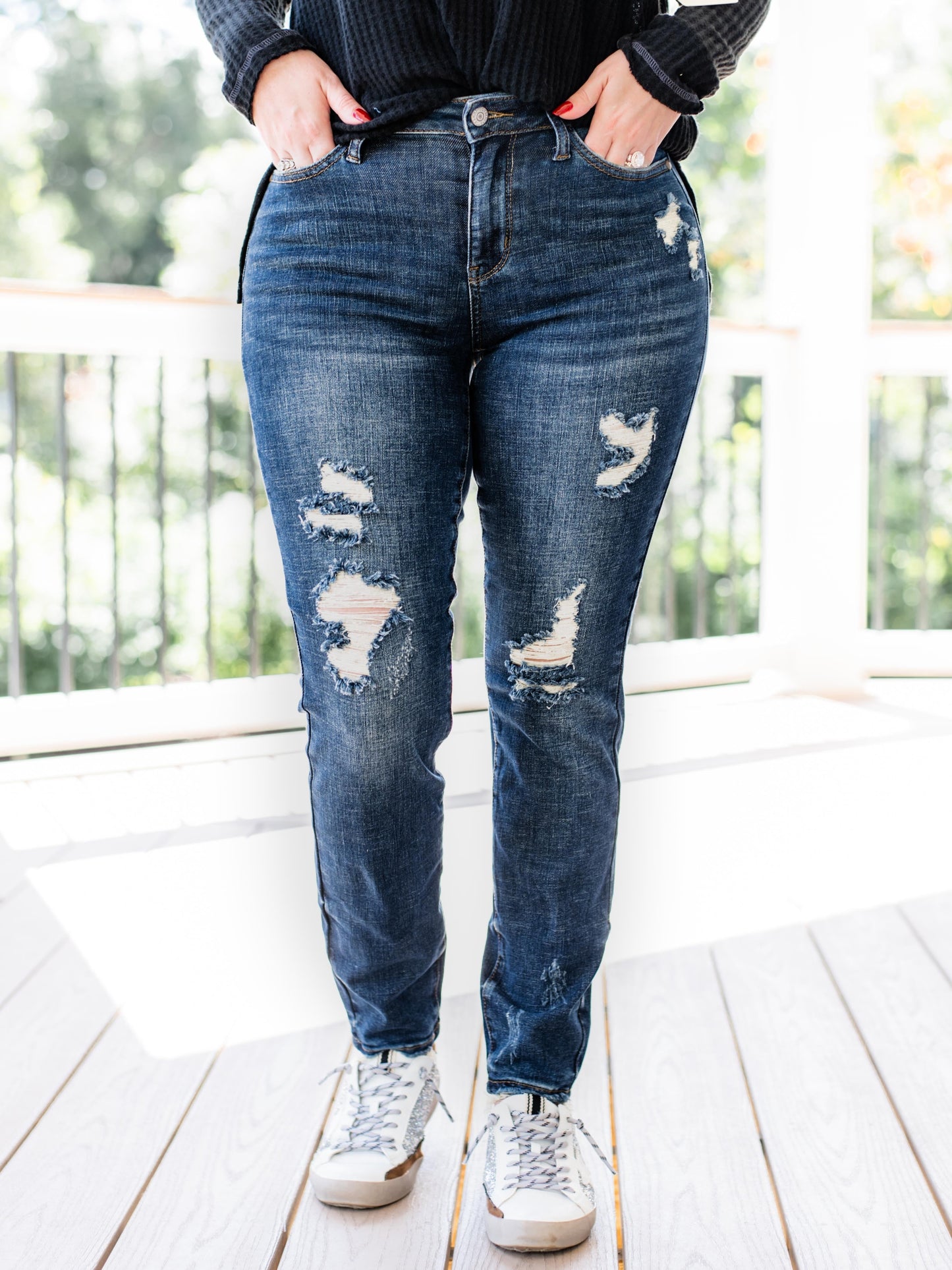 Judy Blue Dark Wash Distressed Relaxed Fit Jeans