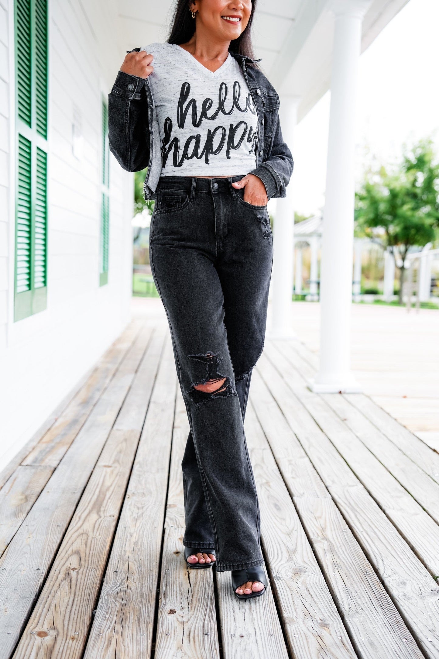 Judy Blue Straight Obsessed High Rise Black Rigid Magic 90's Distressed Straight Leg Jeans
