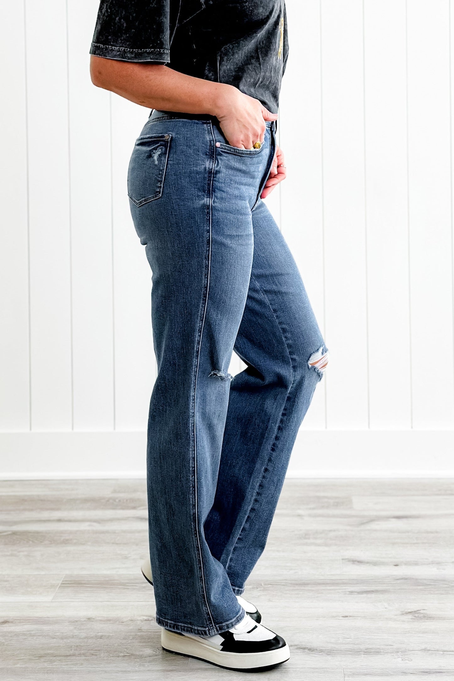 Judy Blue Teen Spirit High Rise Medium Wash Tummy Control Destroyed Knee Straight Leg Jeans