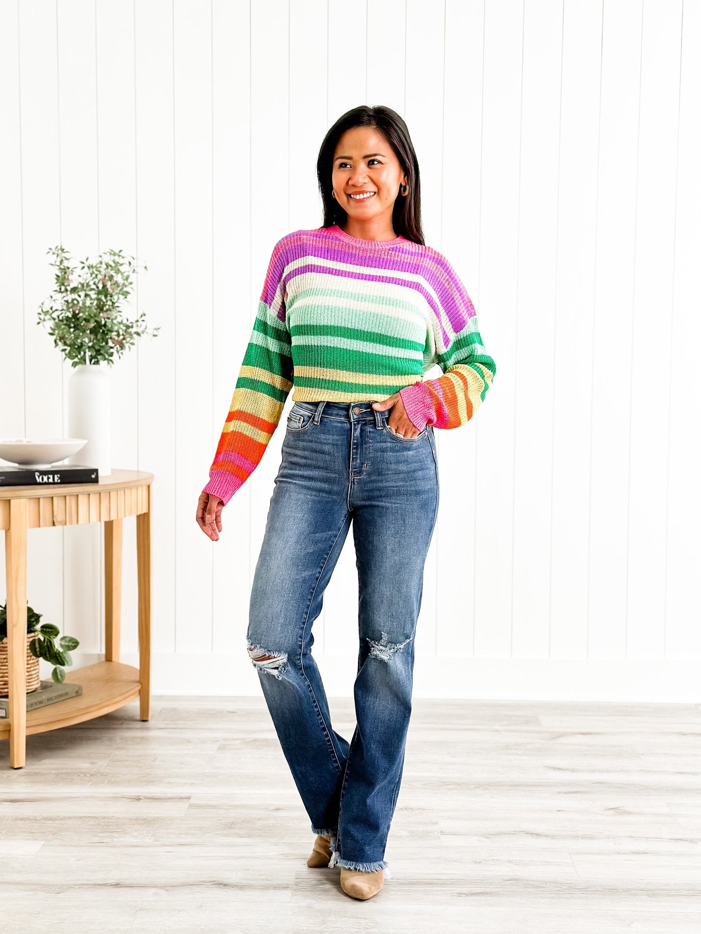 Judy Blue High Rise Medium Wash Destroyed Knee & Frayed Hem Straight Leg Jeans