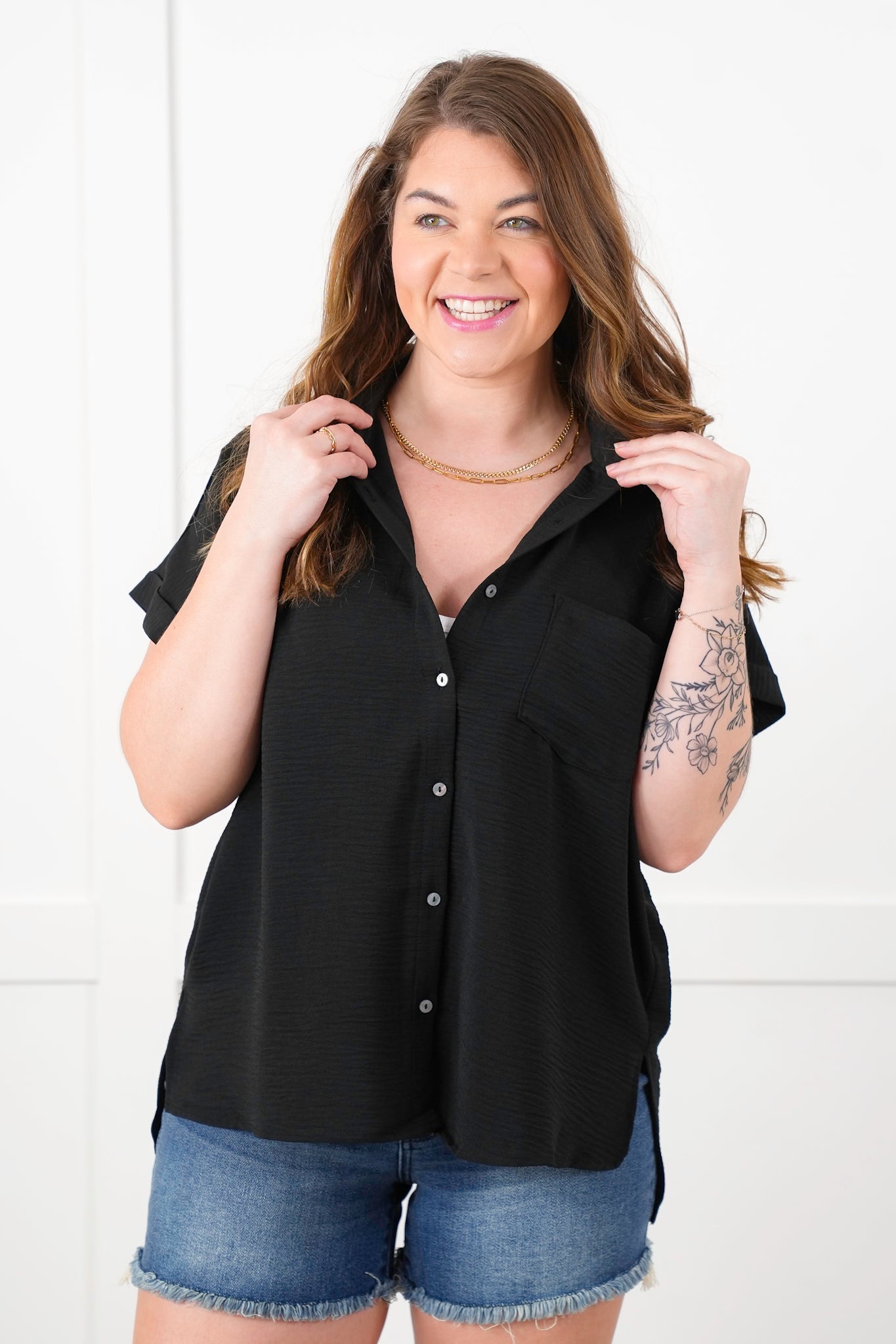 Door Buster! Zenana Plus/Reg Woven Button Down Shirt