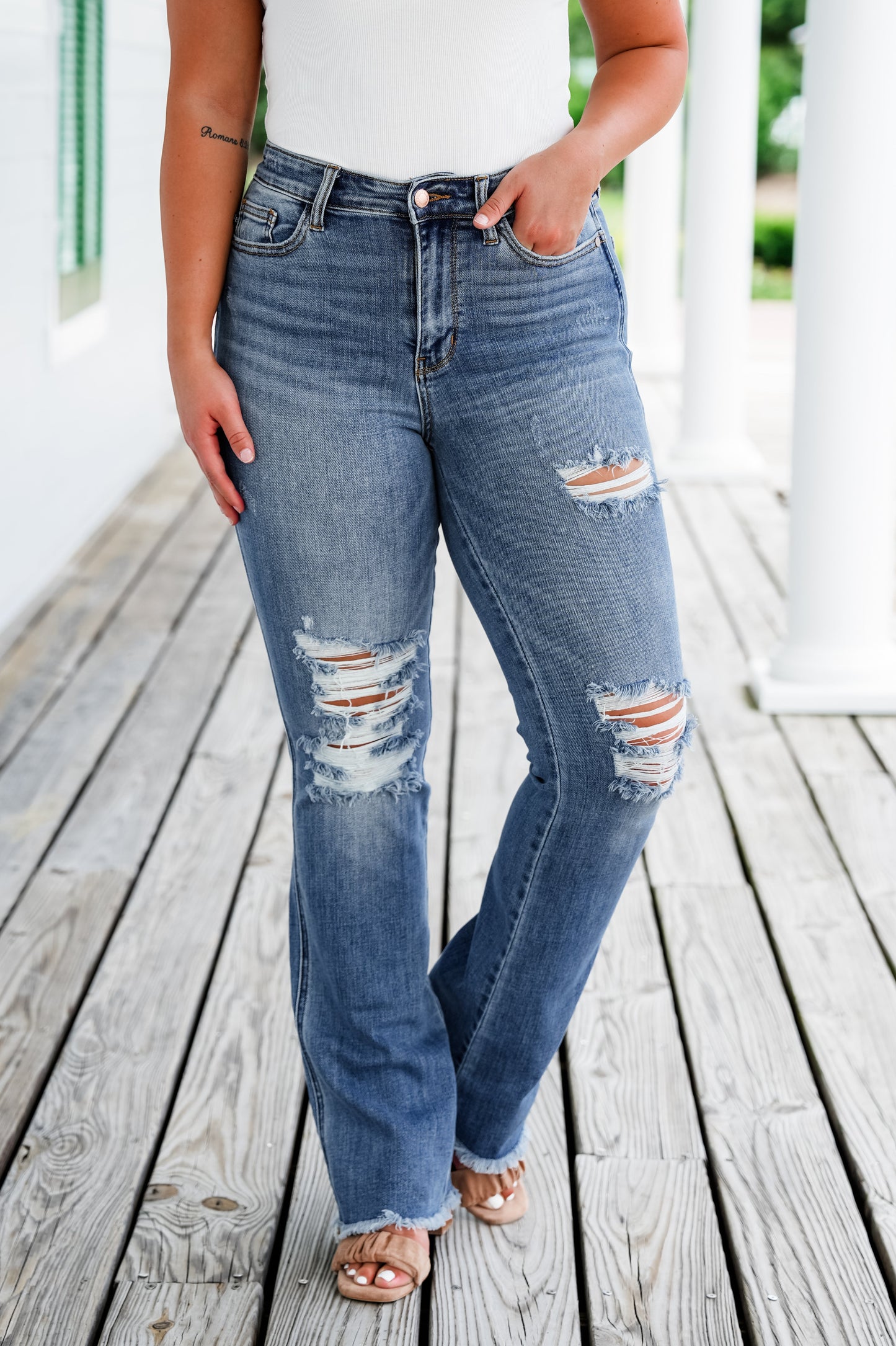 Judy Blue Honey Pie High Rise Medium Wash Distressed Frayed Hem Bootcut Jeans