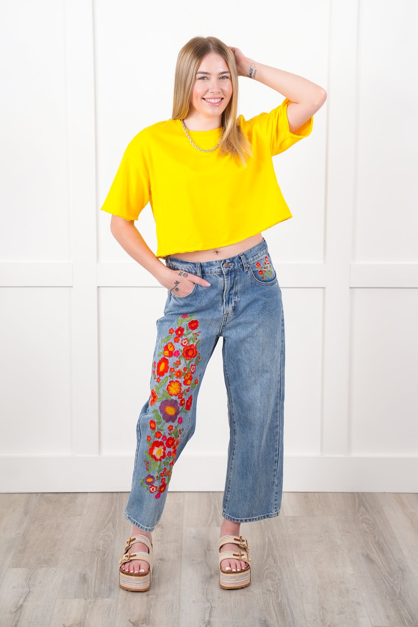 Short Sleeve Crew Neck Boxy Cropped Top