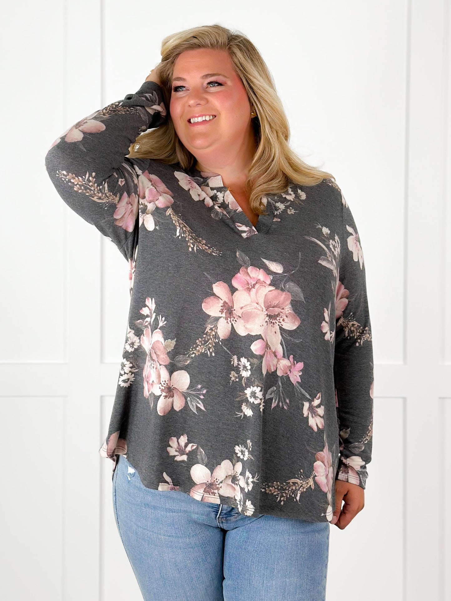 Plus/Reg Floral Print Long Sleeve V Neck Pullover Top