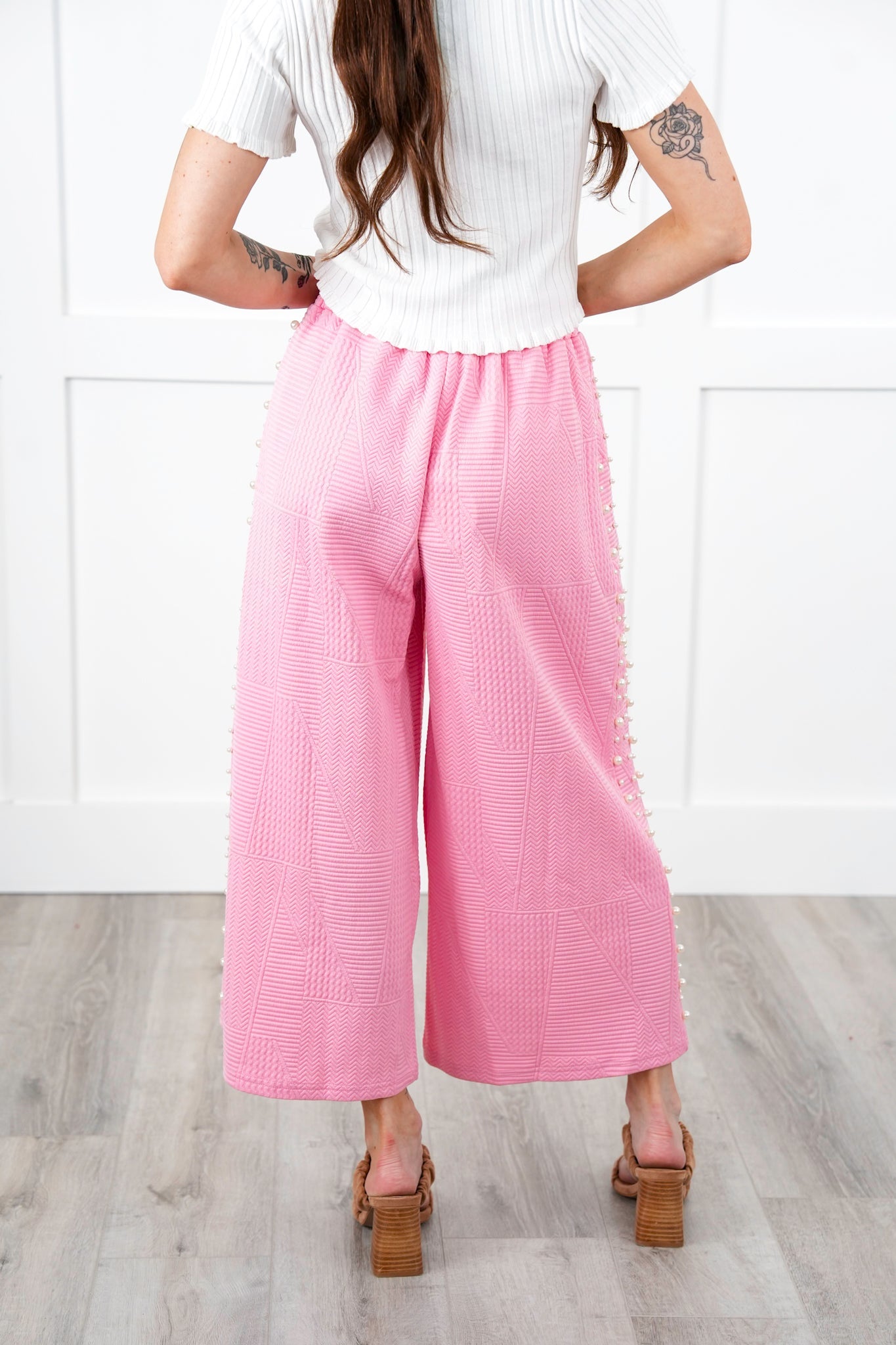 Textured Knit Elastic Waistband Midi Pants with Pearl Detail