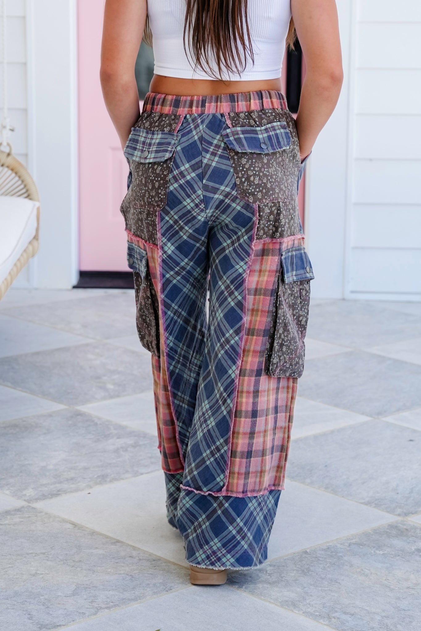 POL Plaid and Floral Elastic Waist Cargo Pants