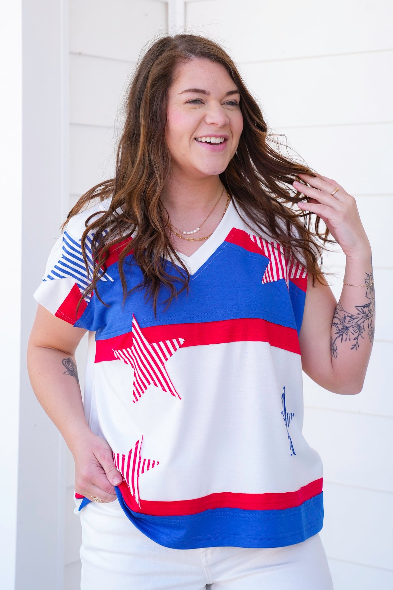 Color Block Short Sleeve V Neck Top with Star Patch Detail