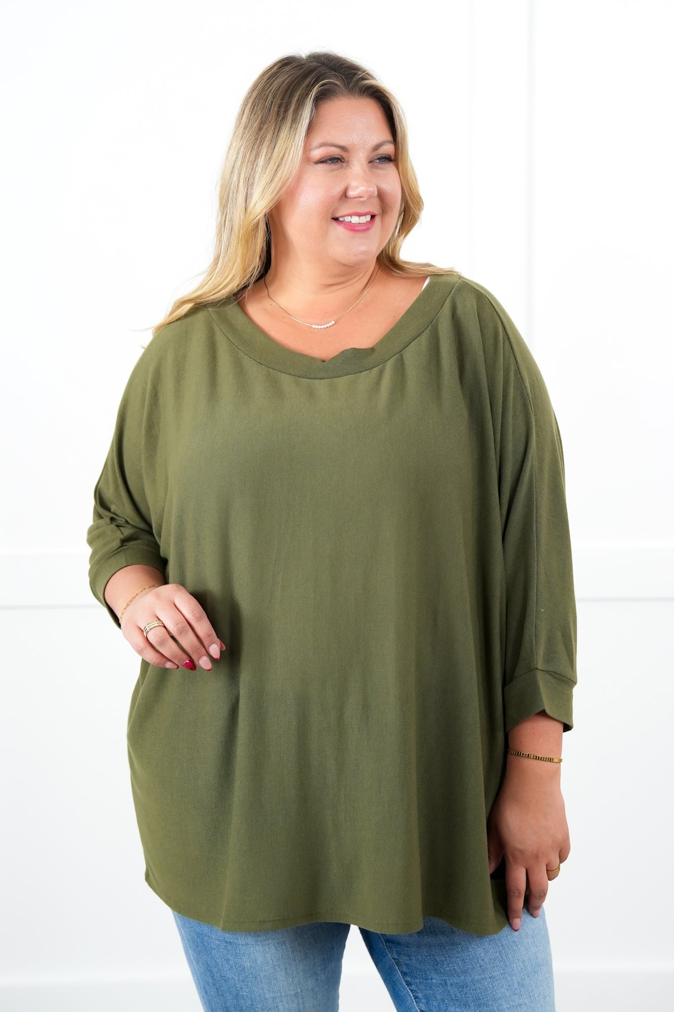 Door Buster! Plus/Reg Knit 3/4 Dolman Sleeve Round Neck Top