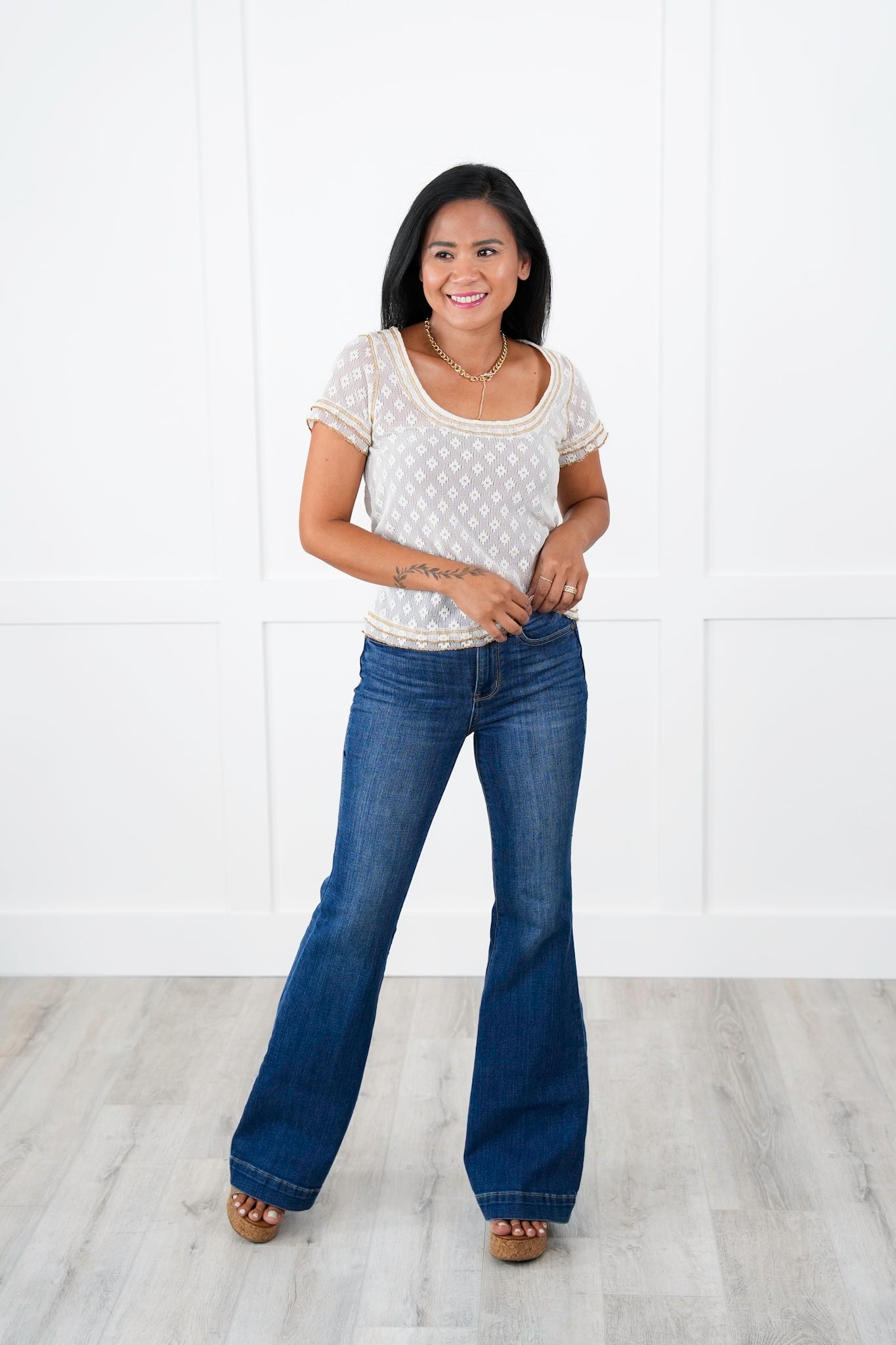 POL Lace Short Sleeve Round Neck Top