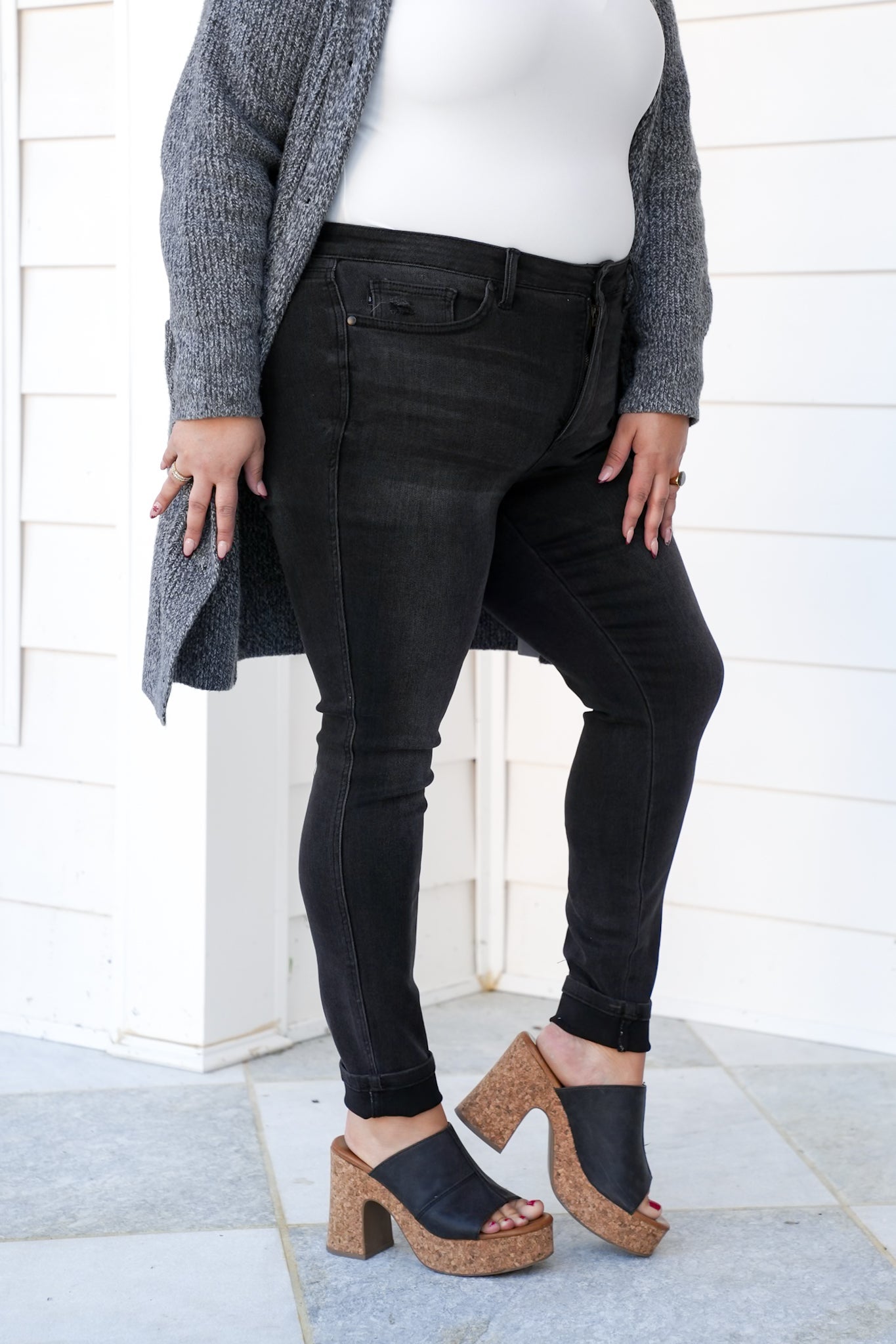 Judy Blue Mid Rise Black Tummy Control Skinny Jeans