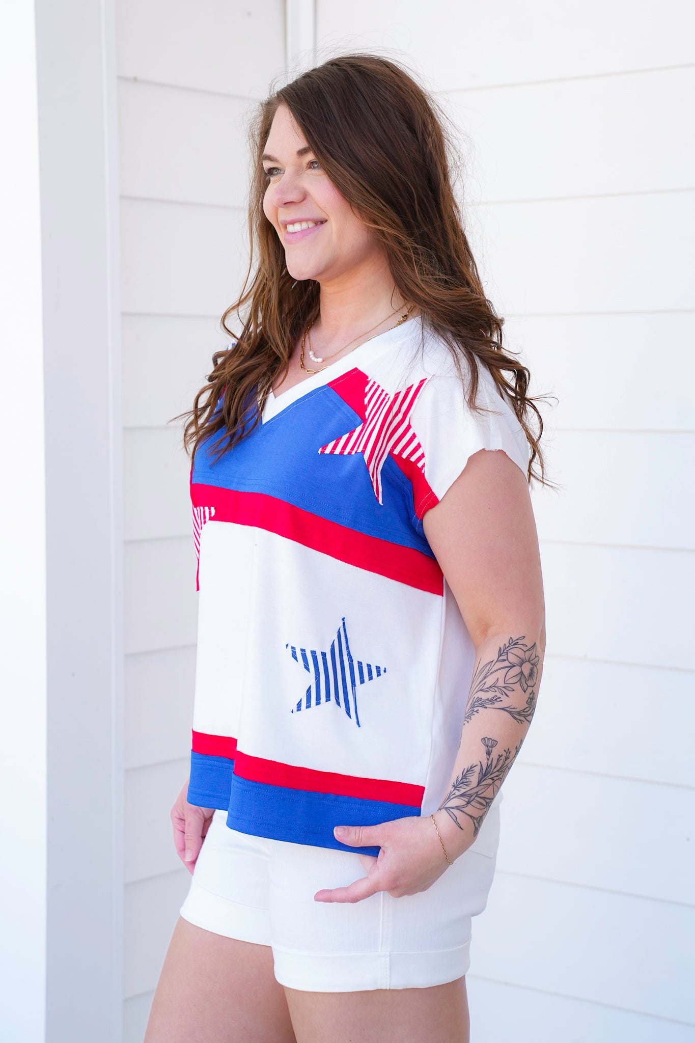 Color Block Short Sleeve V Neck Top with Star Patch Detail