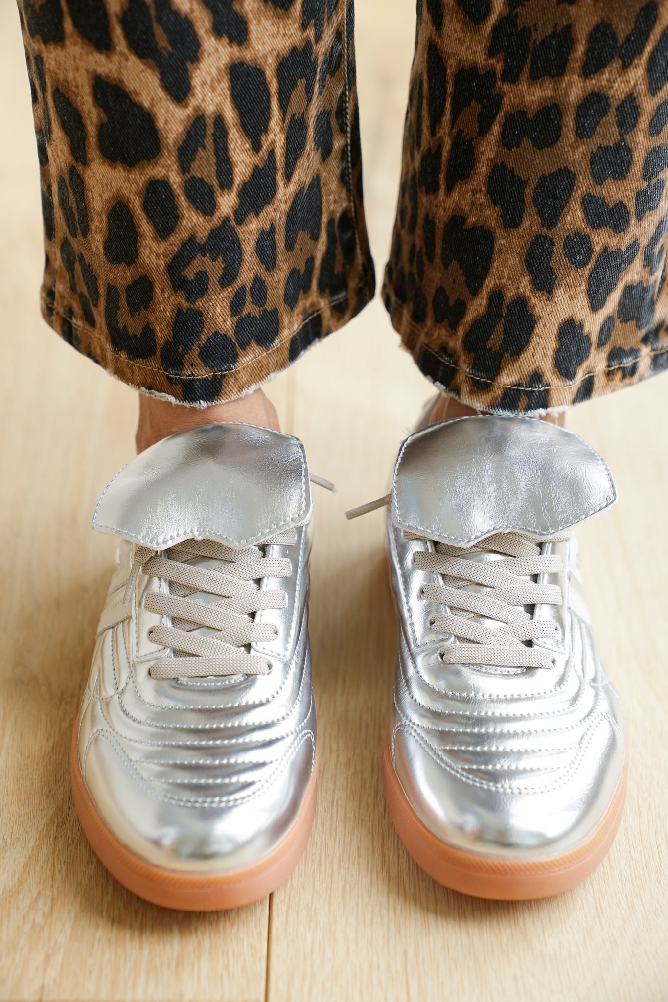 Folded Tongue Low Top Sneaker