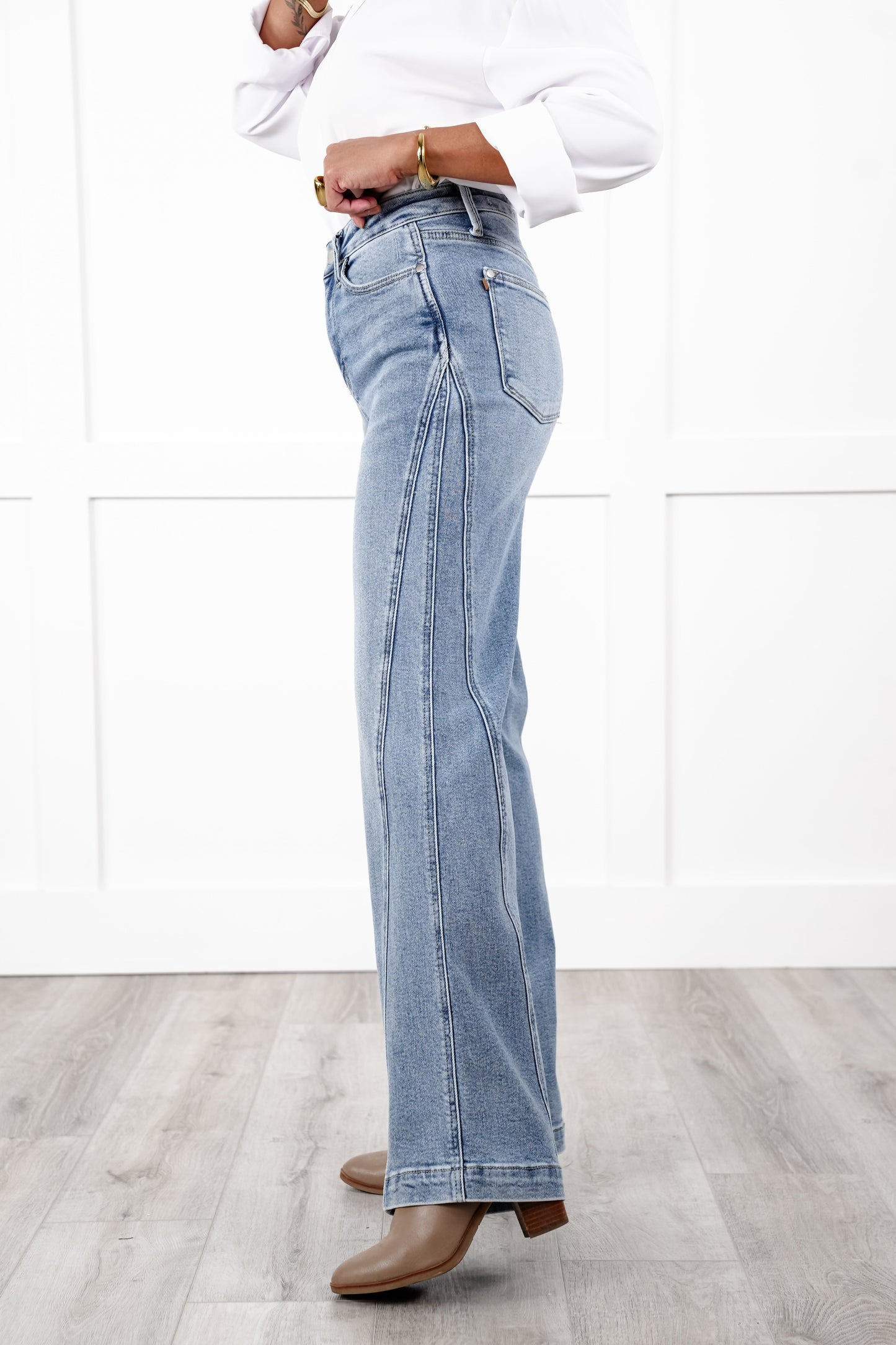 Judy Blue High Rise Medium Wash Retro Wide Leg Jeans with Side Seam Detail