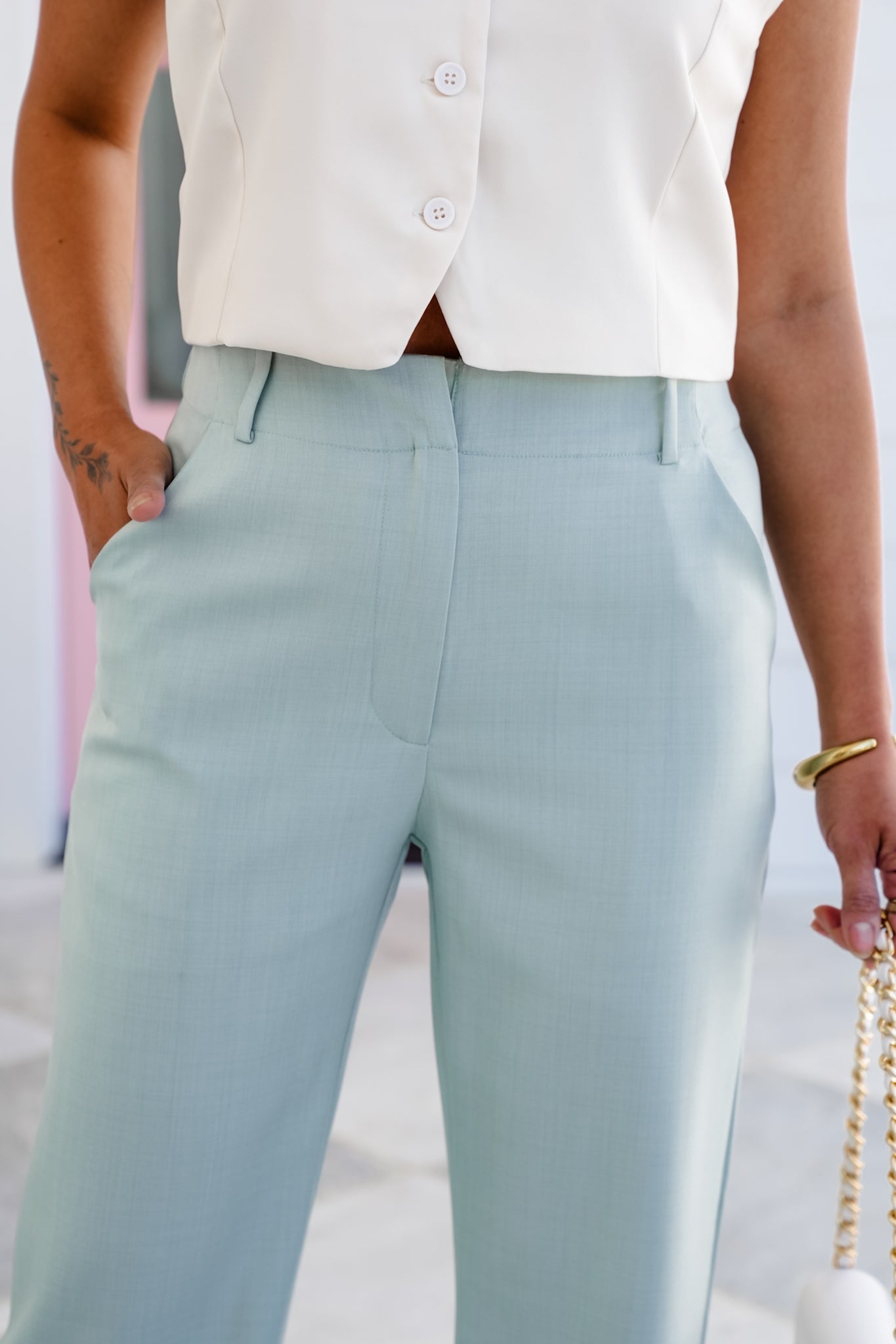 Sage Woven Straight Leg Pants with Short Lining Detail