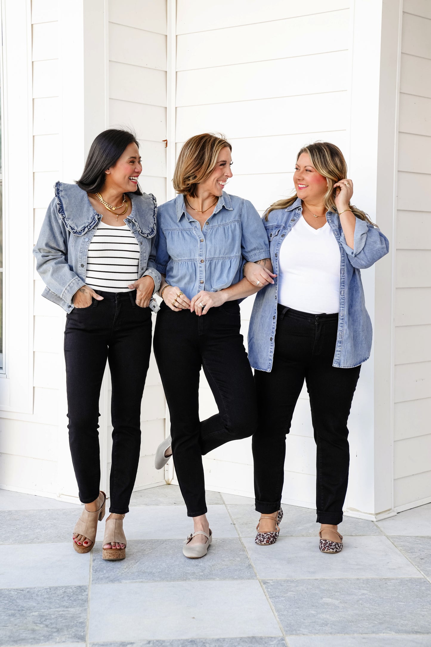 Judy Blue Black Beauty Mid Rise Black Non distressed Slim Fit Jeans