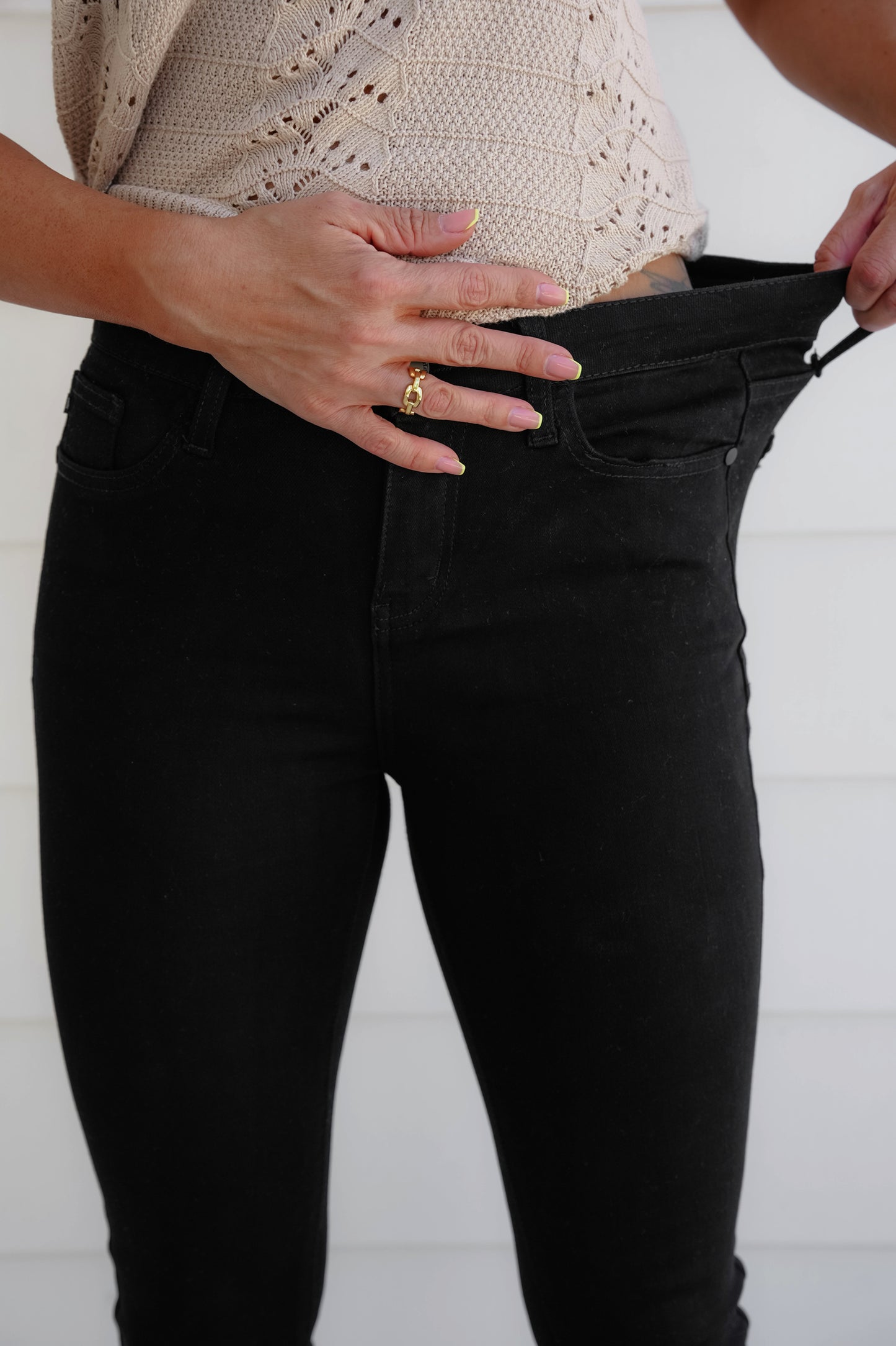 Black Bombshell Judy Blue Non-Distressed Black Skinny Jeans