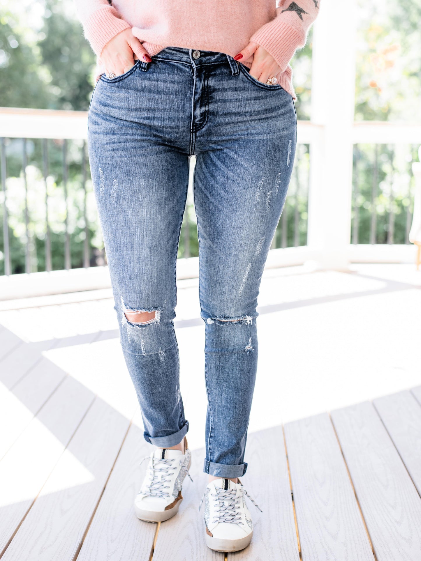 KanCan Medium Wash Knee Distressed Skinny Jeans