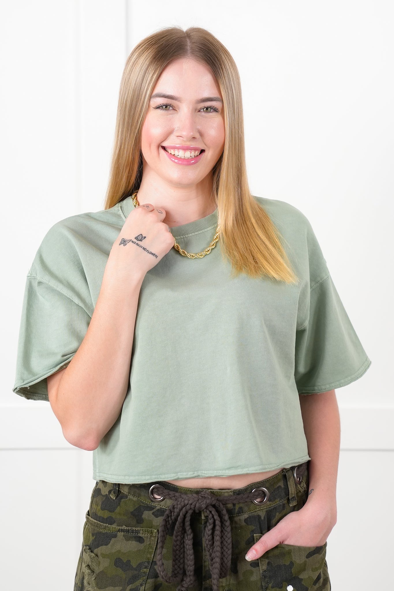 Short Sleeve Crew Neck Boxy Cropped Top