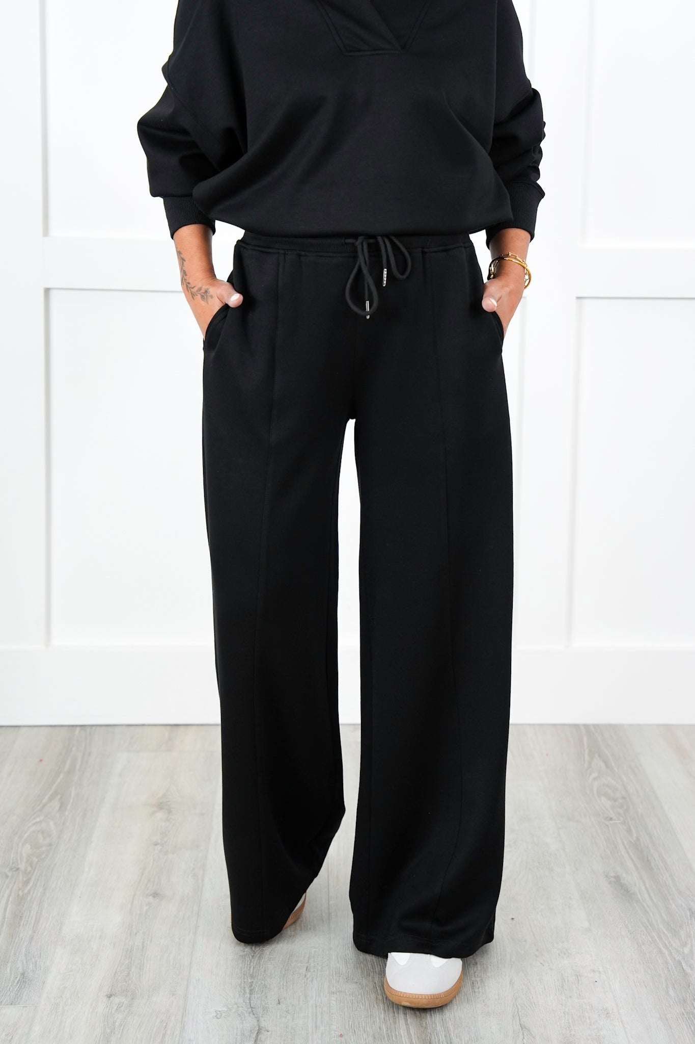 Plus/Reg Solid Soft Knit Elastic Waist Relaxed Pants with Side Pockets