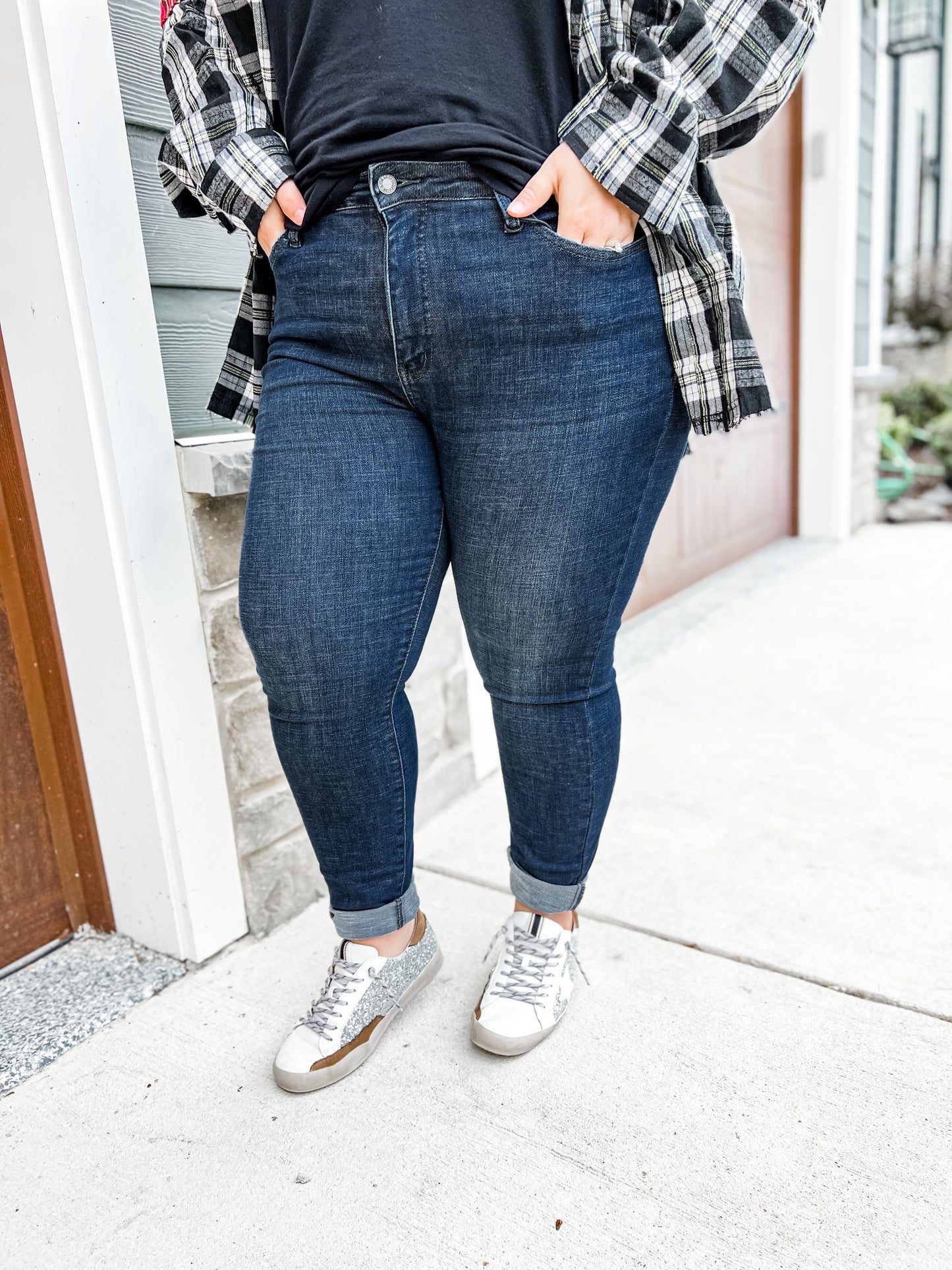 Judy Blue Non-Distressed Super Dark Tummy Control skinny