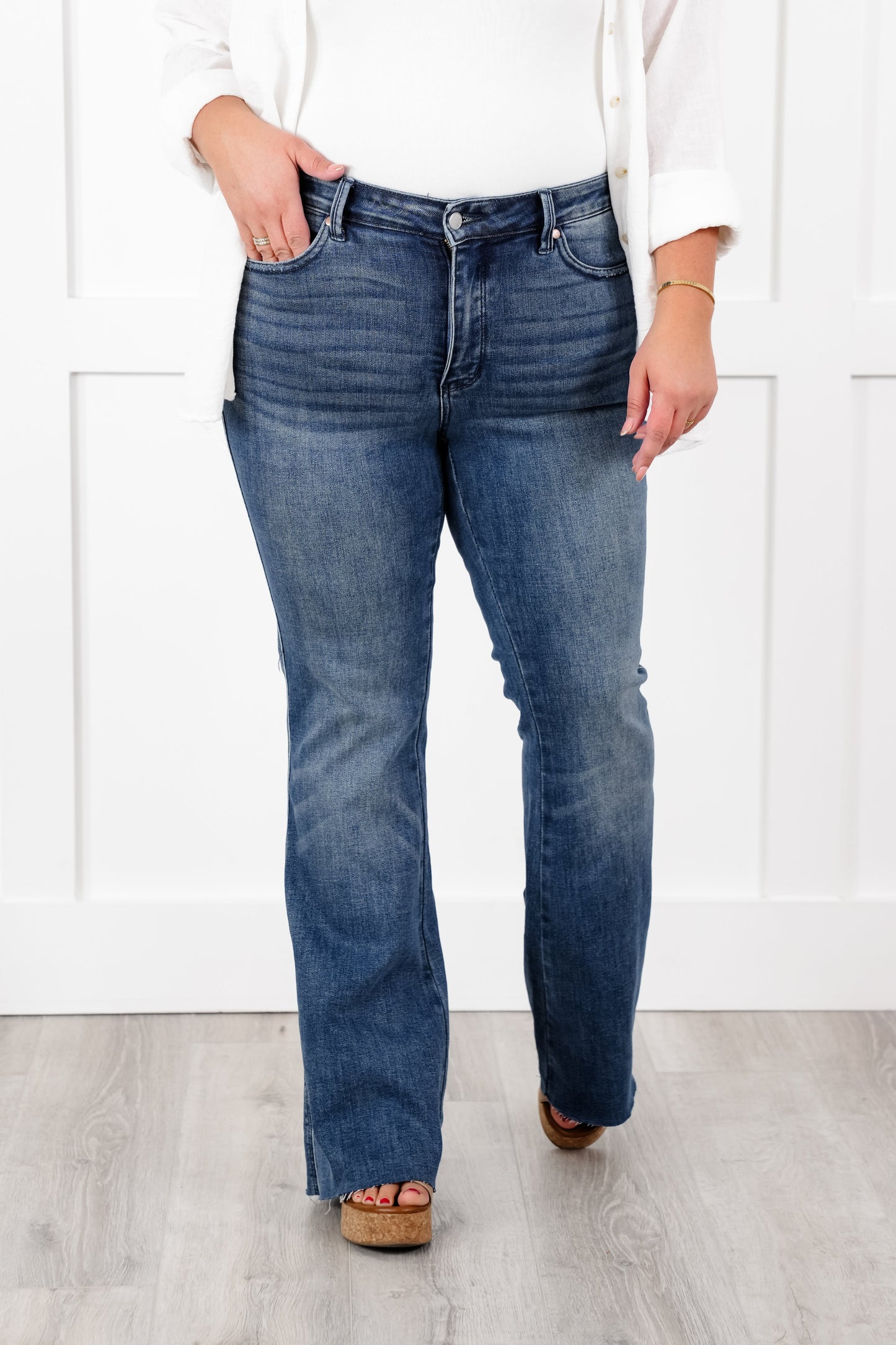 Judy Blue The Bella Mid Rise Medium Vintage Wash Tummy Control Cut Hem Flare Jeans