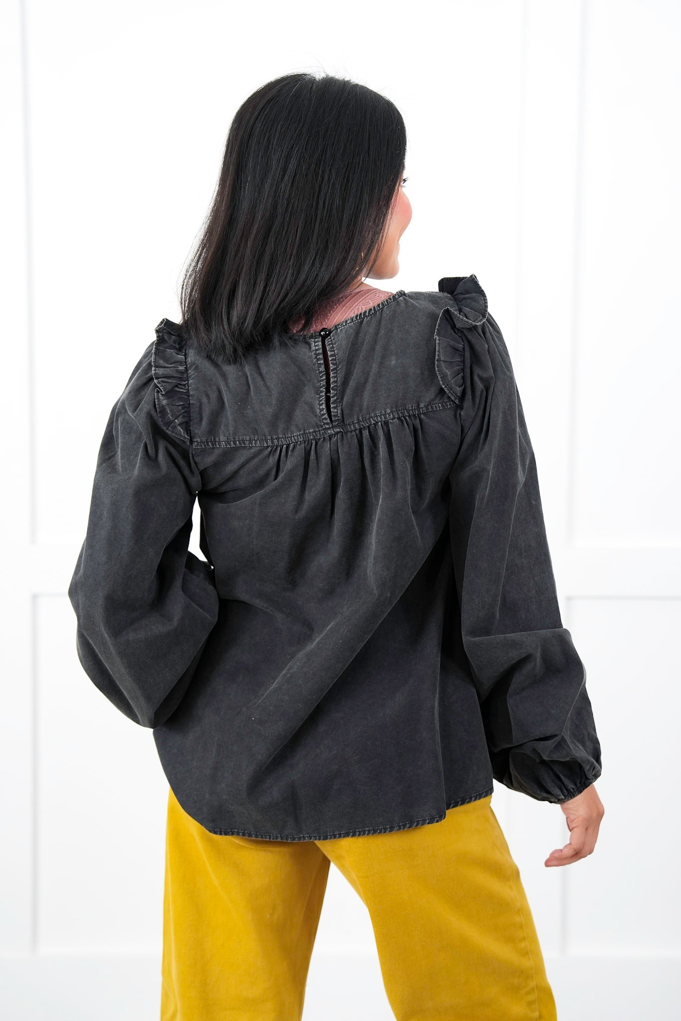 Plus/Reg Mineral Wash Long Sleeve Smocked Neck Top