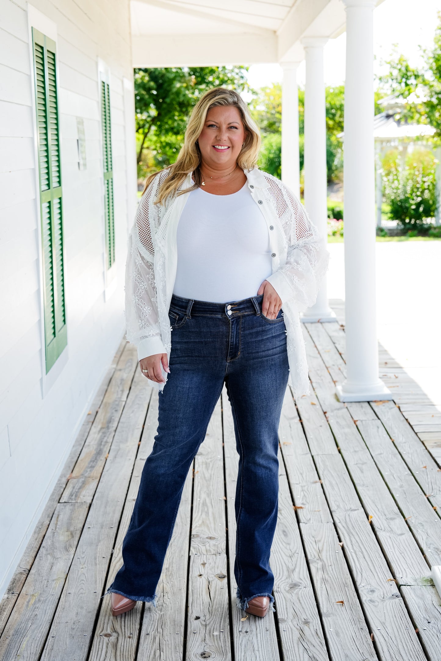 Judy Blue Feeling Fine Dark Wash High Rise Non Distressed Vintage Frayed Hem Bootcut Jeans