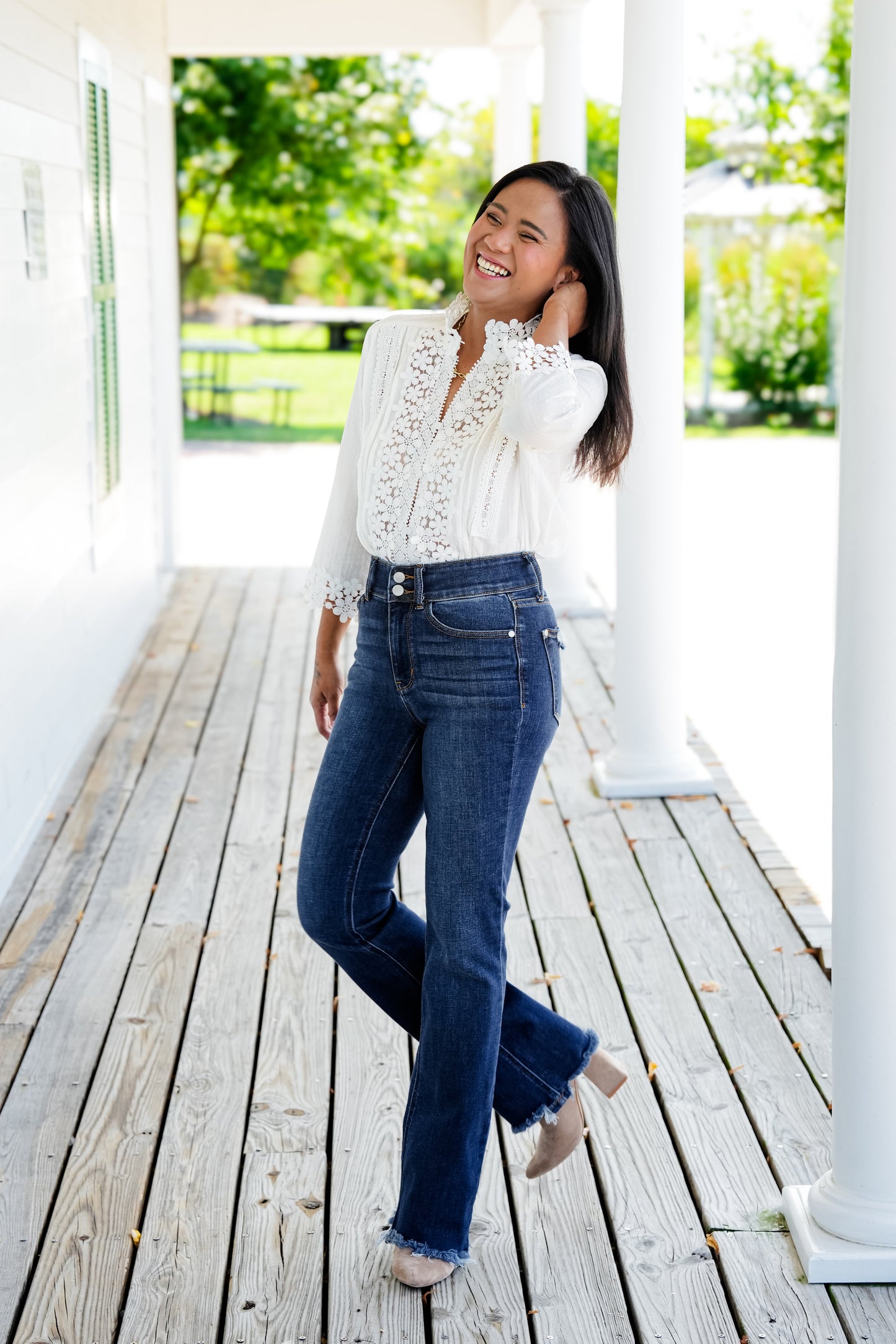 Judy Blue Feeling Fine Dark Wash High Rise Non Distressed Vintage Frayed Hem Bootcut Jeans