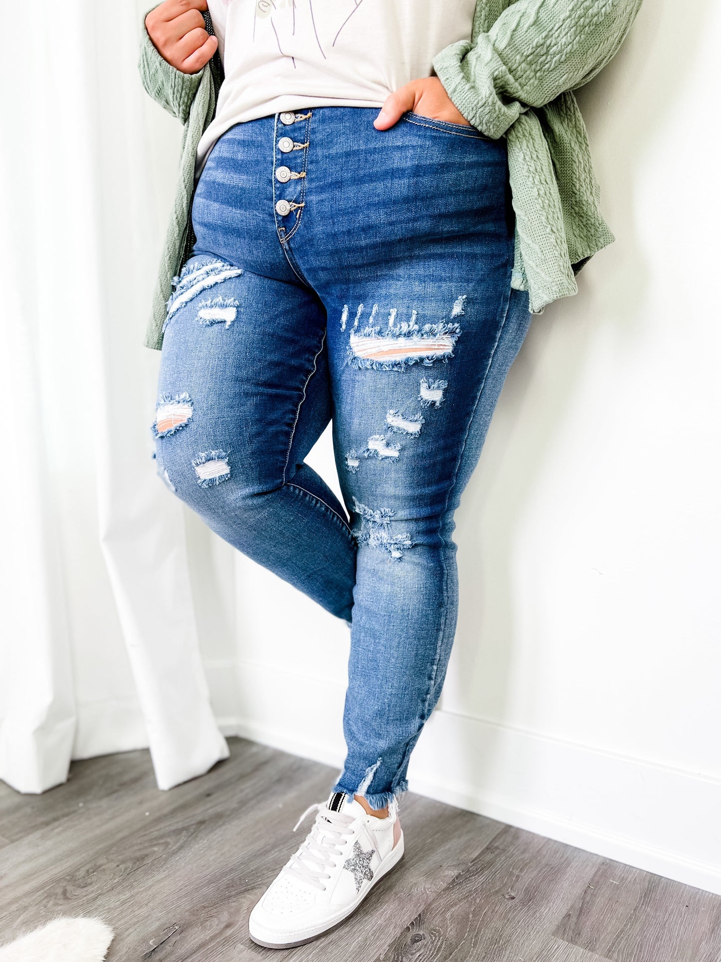Judy Blue Wish Upon a Star Medium Wash Distressed Skinny Button Fly Jeans