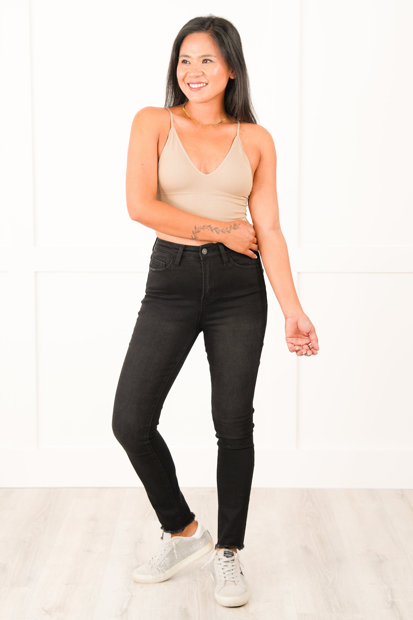 Ribbed Bralette With Adjustable Straps (Multiple Colors)