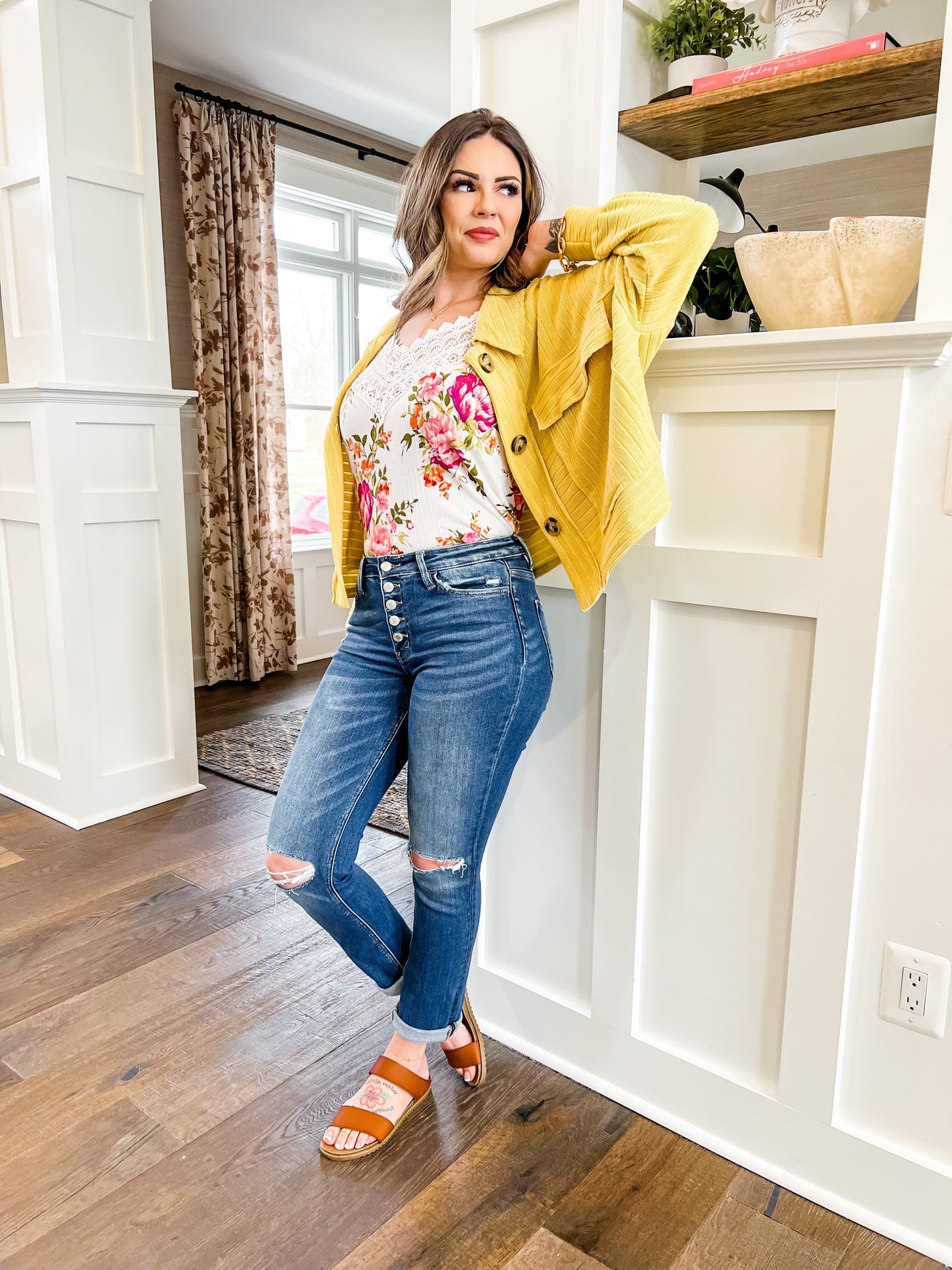 Vervet Button Fly Distressed Knee Straight Jeans