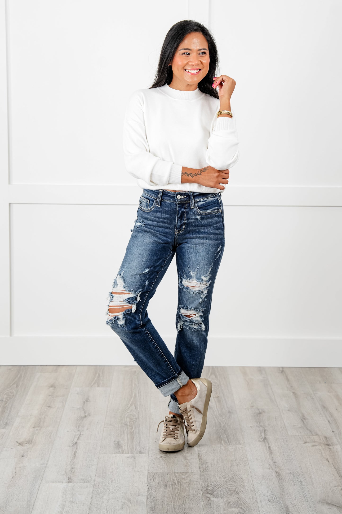 Judy Blue Dream Team Medium Wash Distressed Mid Rise Boyfriend Jeans