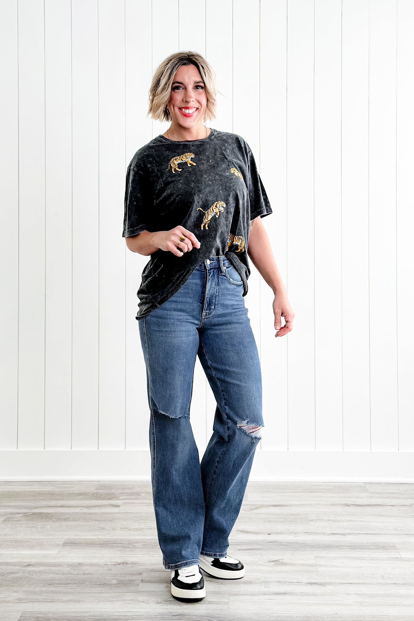 Judy Blue Teen Spirit High Rise Medium Wash Tummy Control Destroyed Knee Straight Leg Jeans