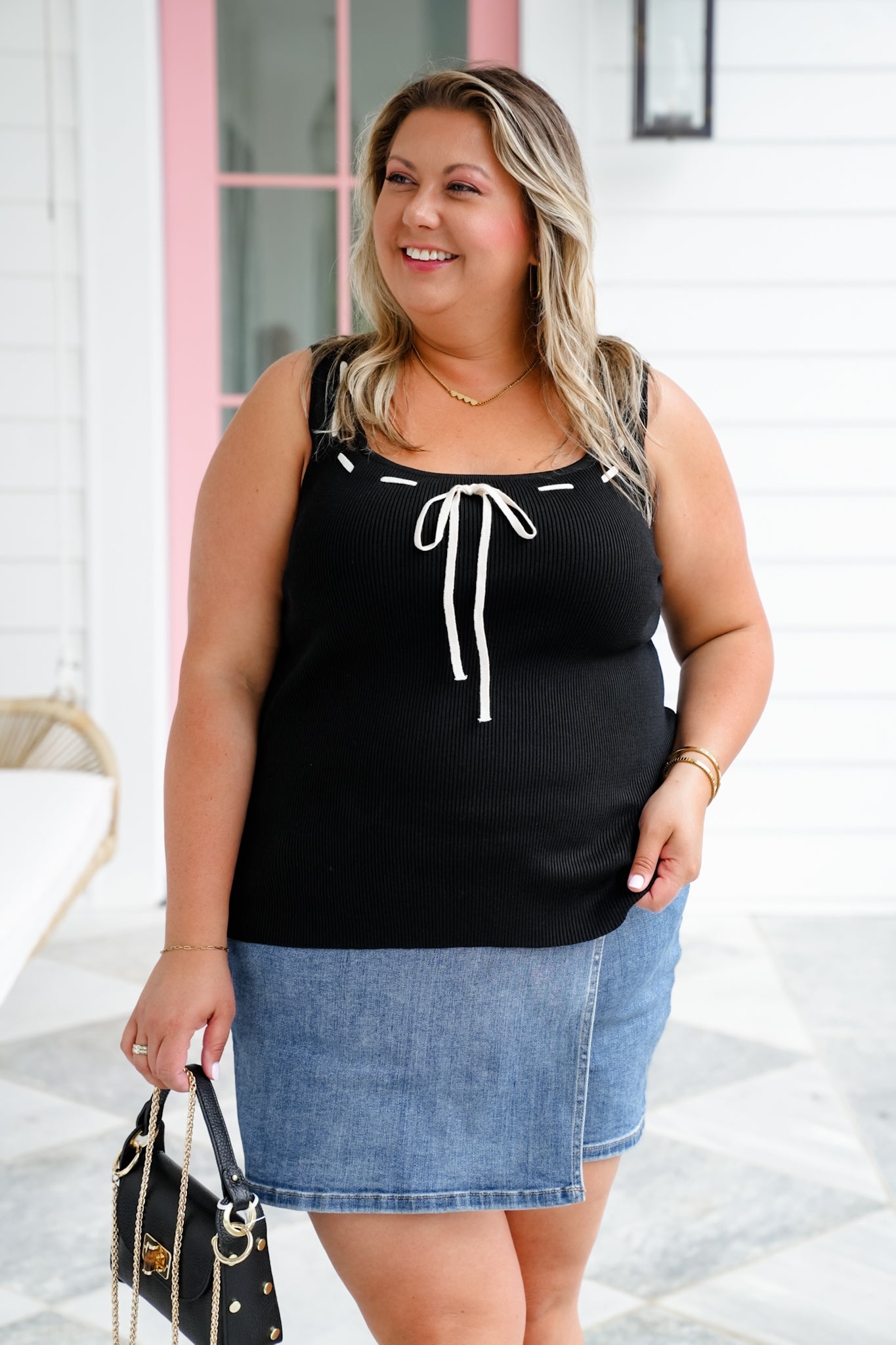 Plus/Reg Sleeveless Scoop Knit Top with Stitching Detail