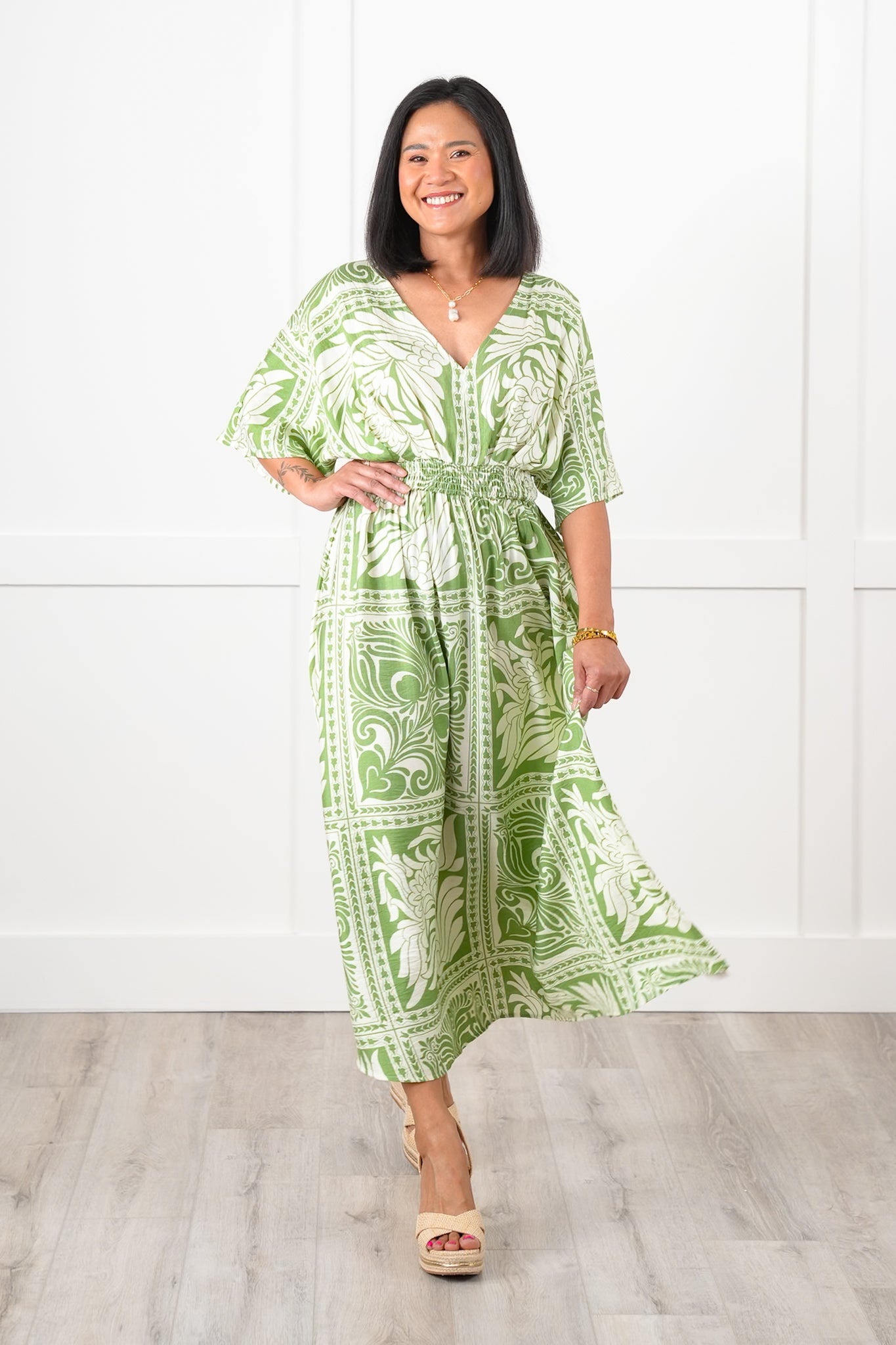 Plus/Reg Boho Print Short Dolman Sleeve V Neck Midi Dress