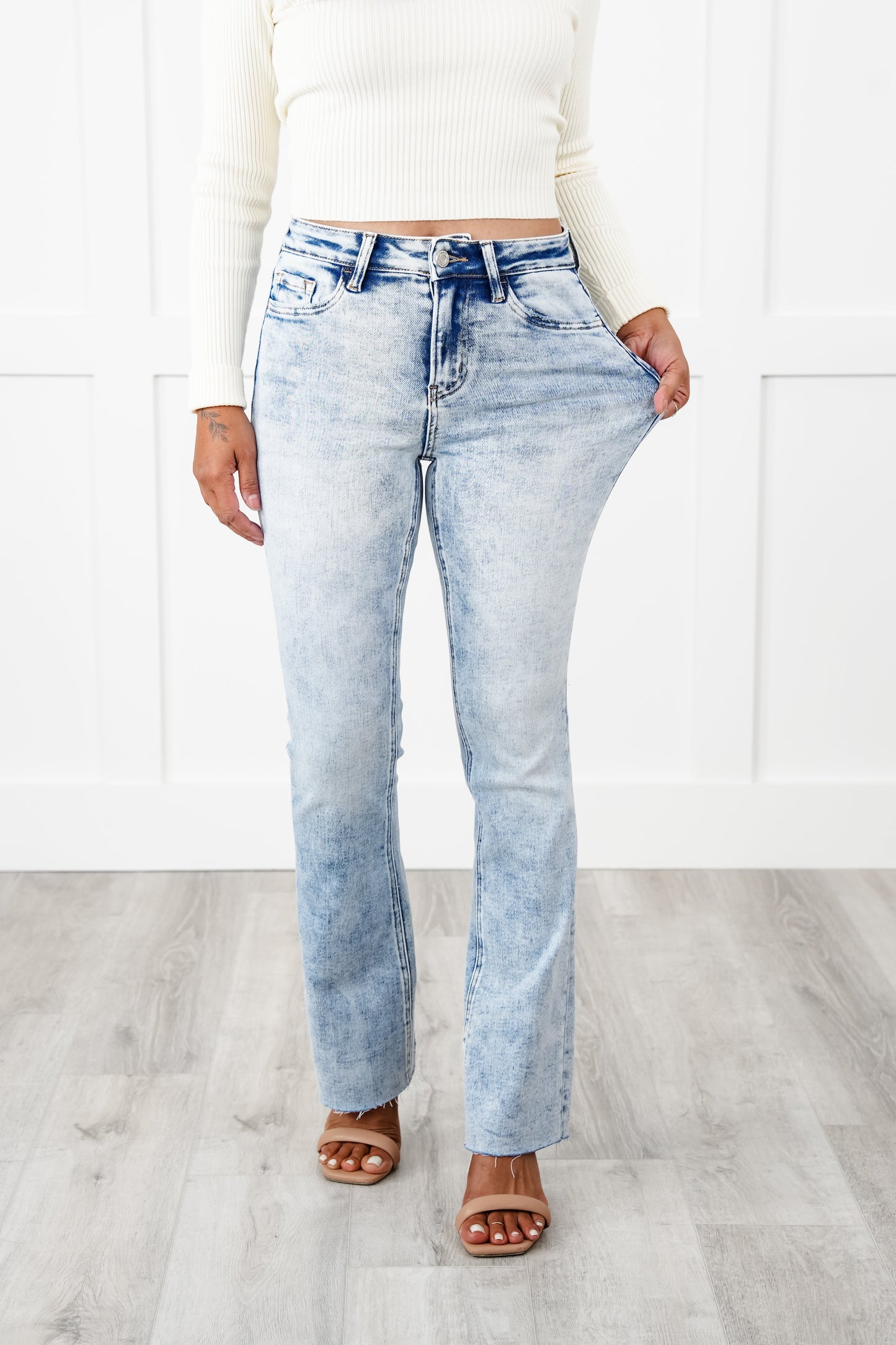 Vervet High Rise Non Distressed Bootcut Jeans