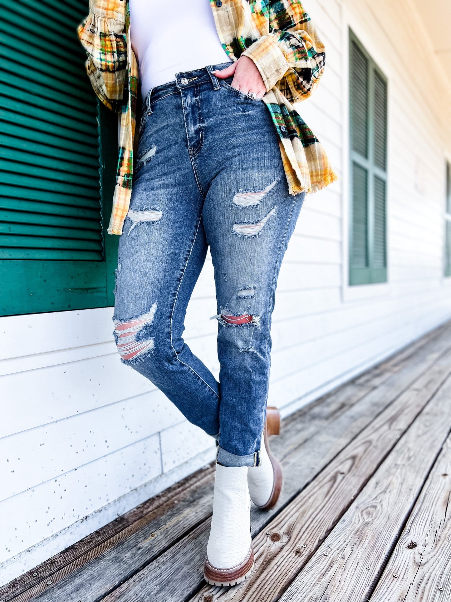 Judy Blue Boy Toy Light Wash High Rise Cuffed Boyfriend Distressed Jeans
