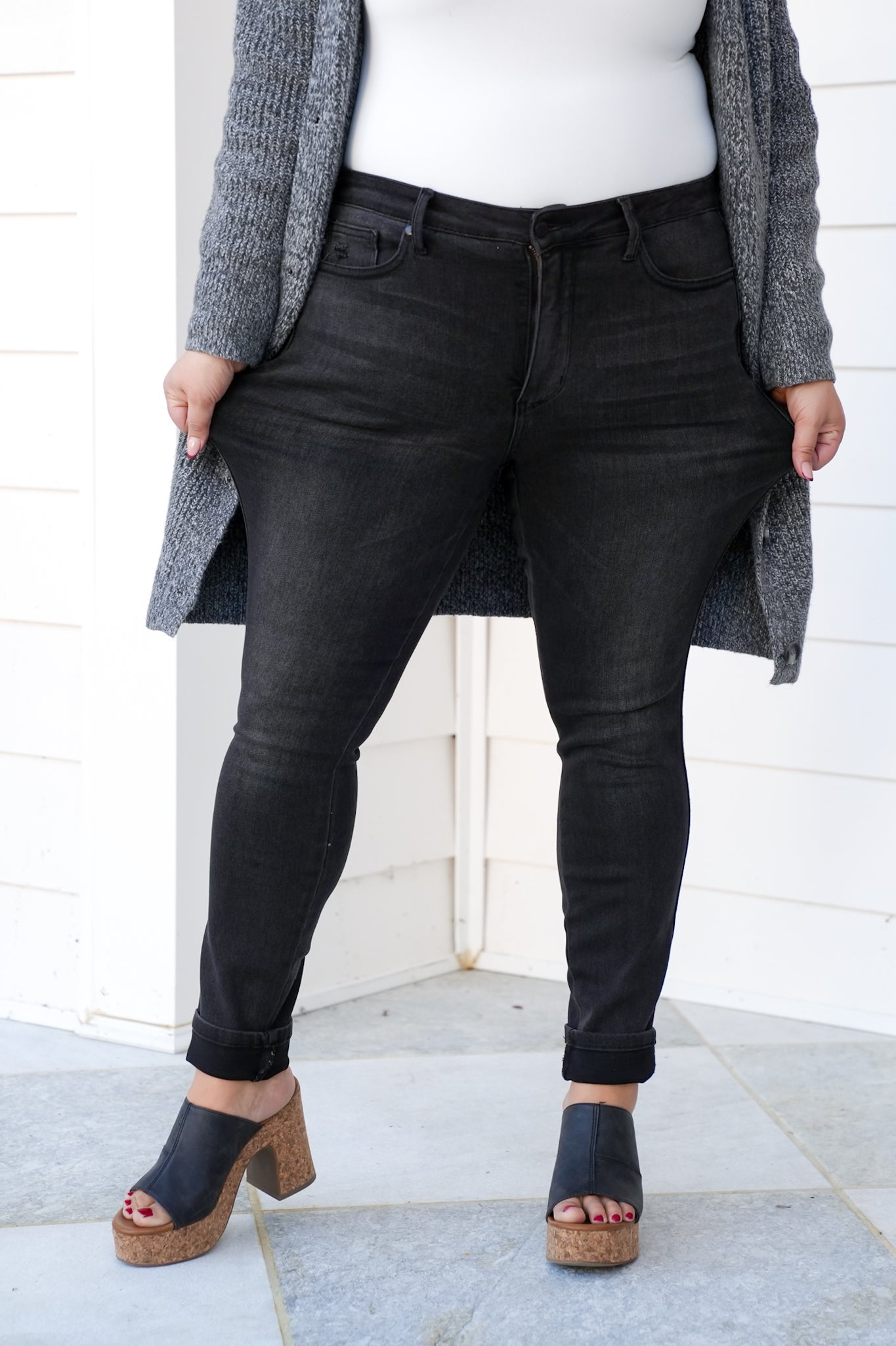 Judy Blue Mid Rise Black Tummy Control Skinny Jeans