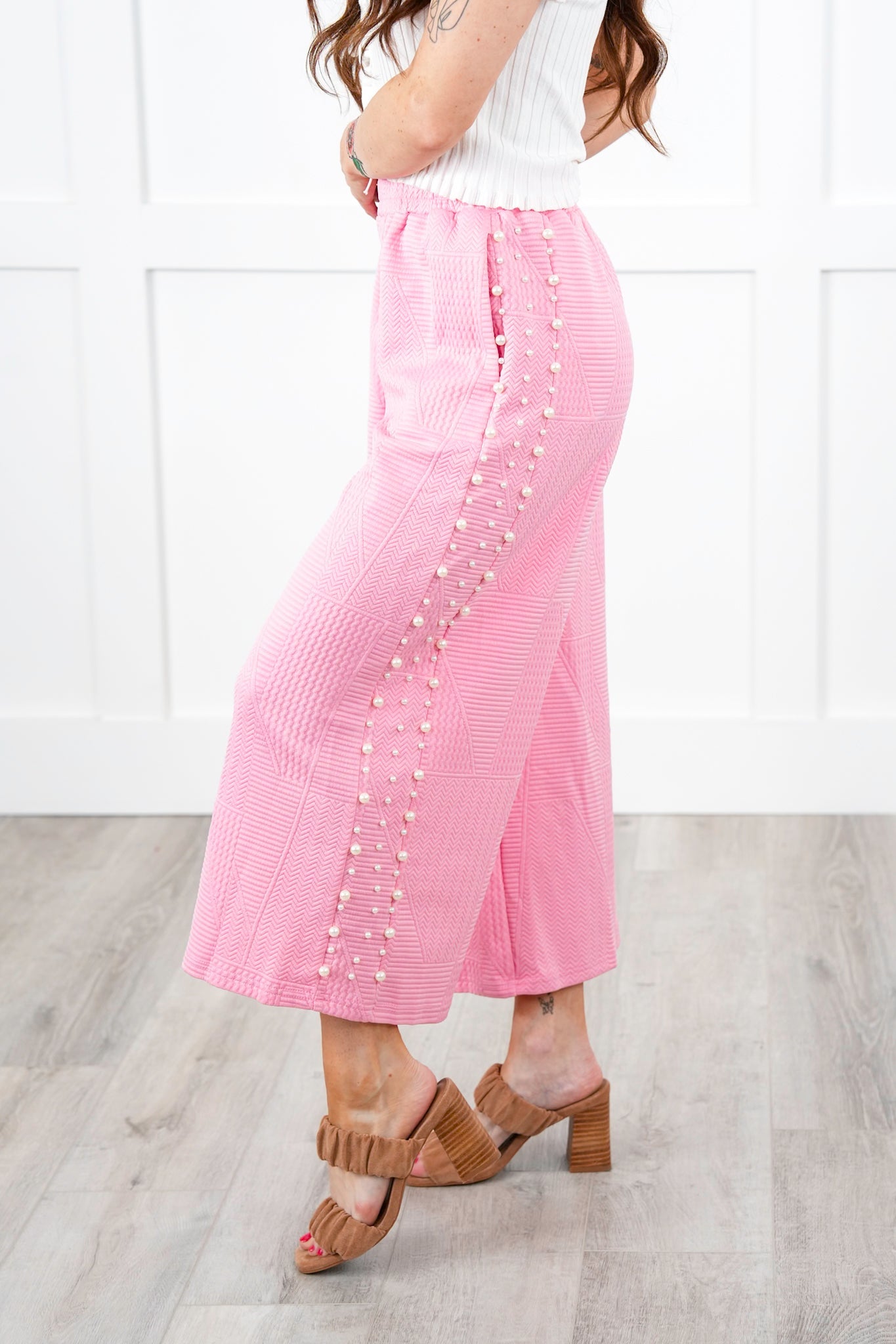 Textured Knit Elastic Waistband Midi Pants with Pearl Detail