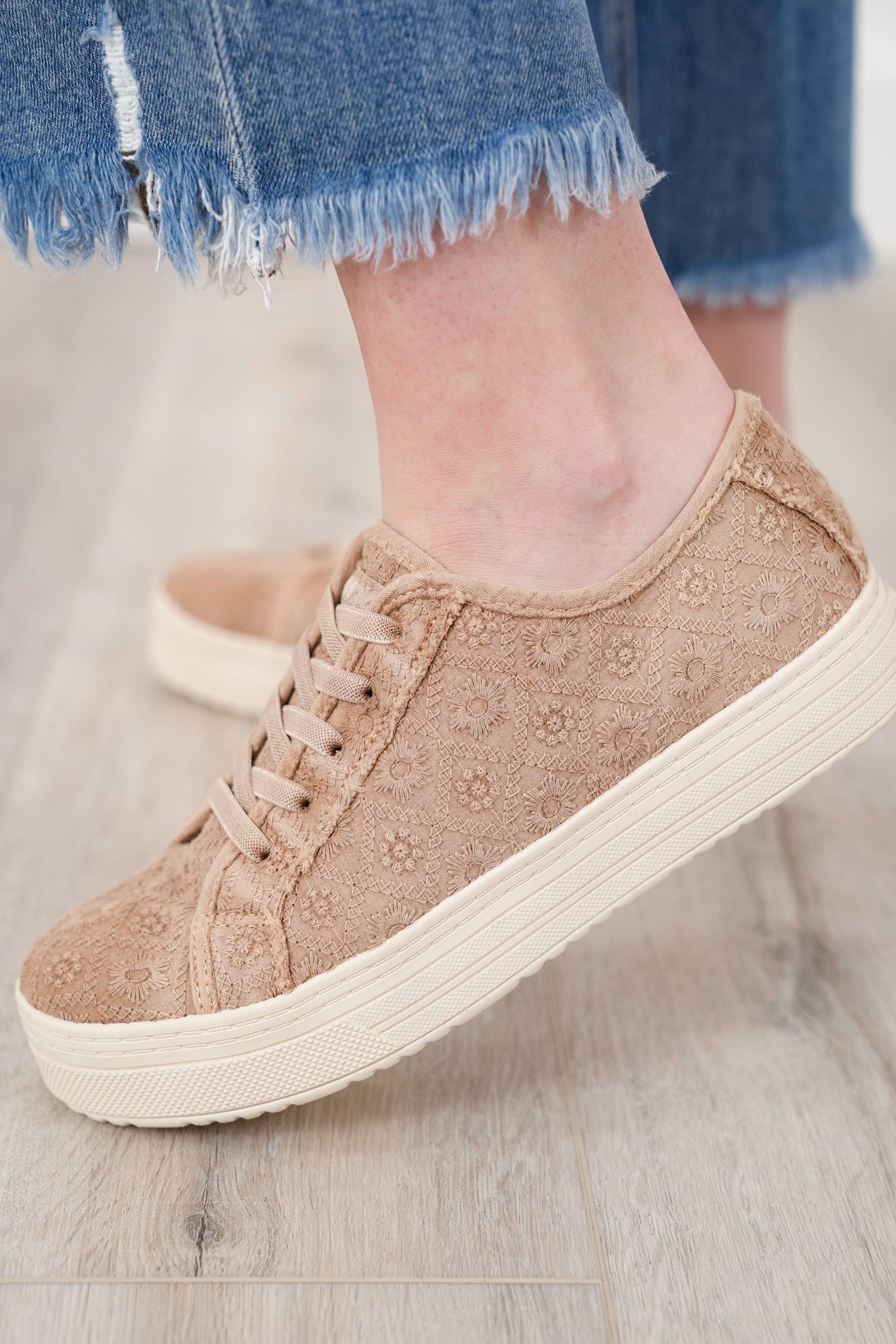 Blowfish Low Top Lace Up Sneaker with Quilted Embroidered Detailing