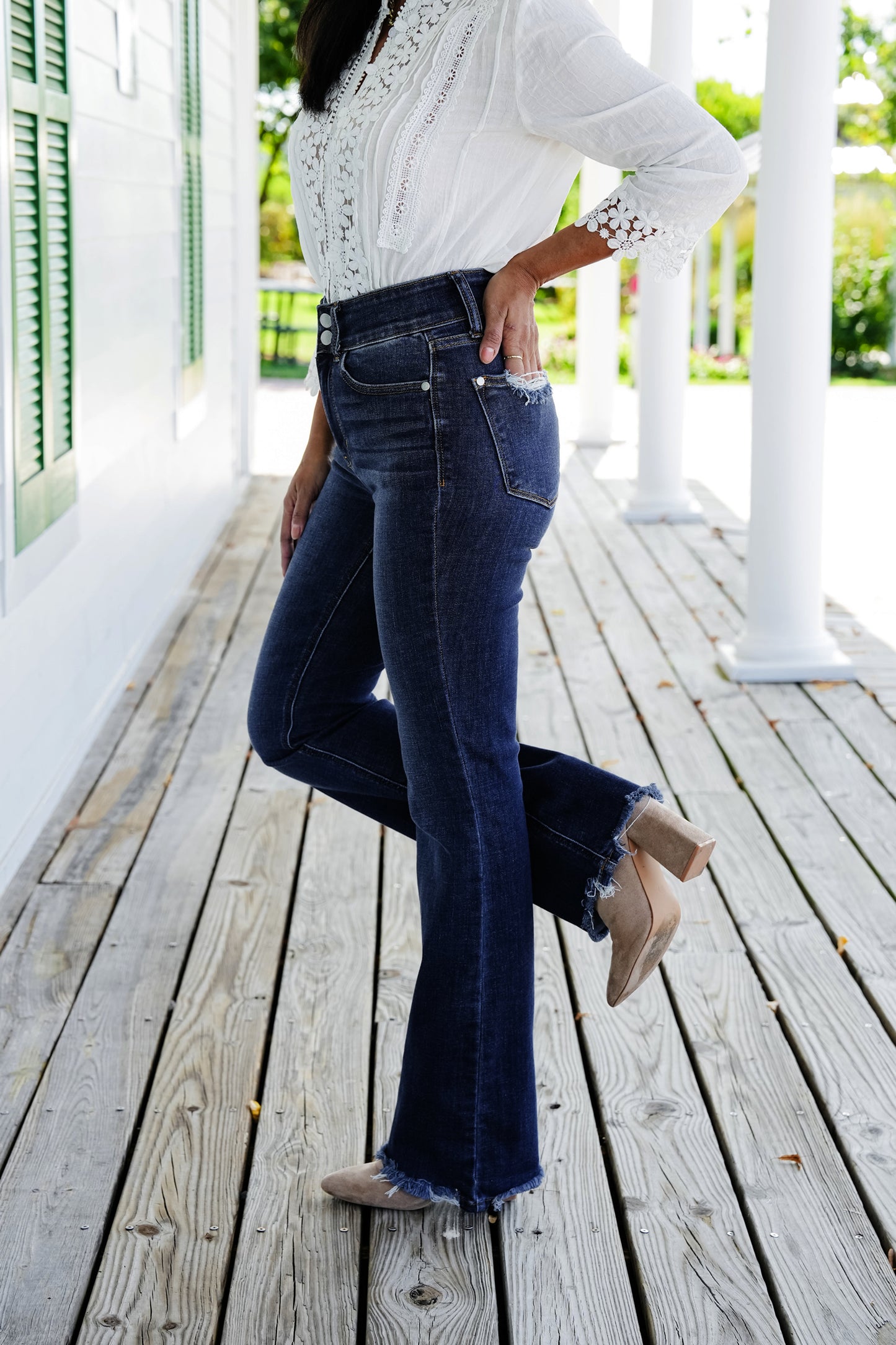 Judy Blue Feeling Fine Dark Wash High Rise Non Distressed Vintage Frayed Hem Bootcut Jeans