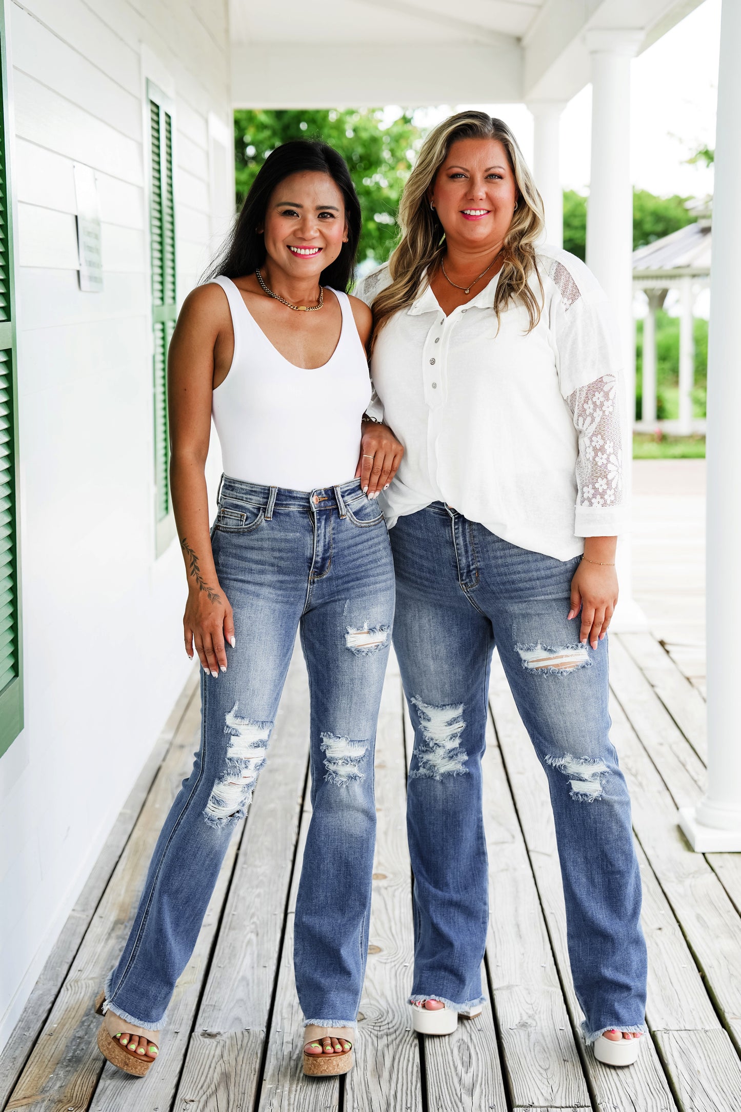 Judy Blue Honey Pie High Rise Medium Wash Distressed Frayed Hem Bootcut Jeans